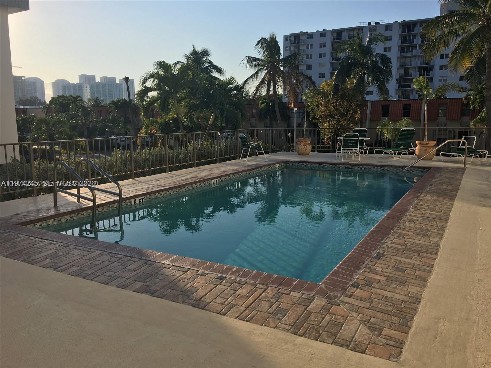 CARIBBEAN HOUSE CONDO - Residential