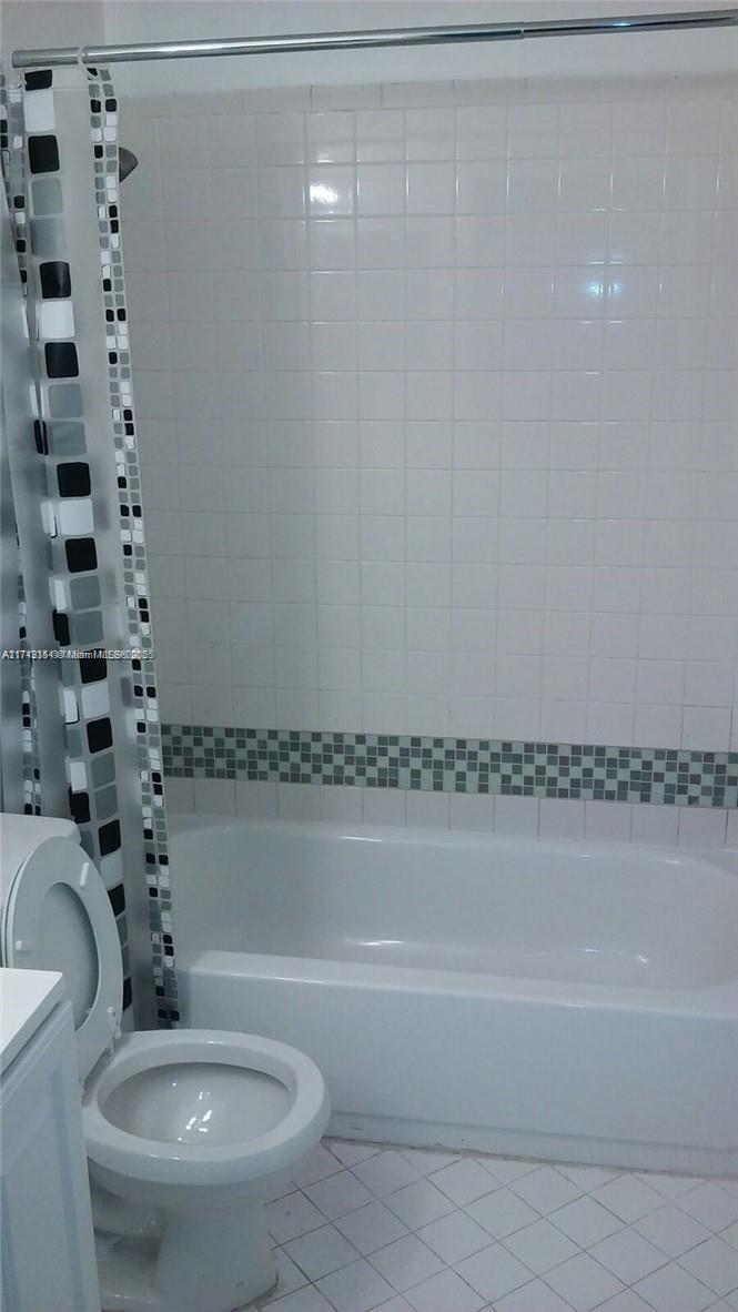 SUMMER LAKE - Residential