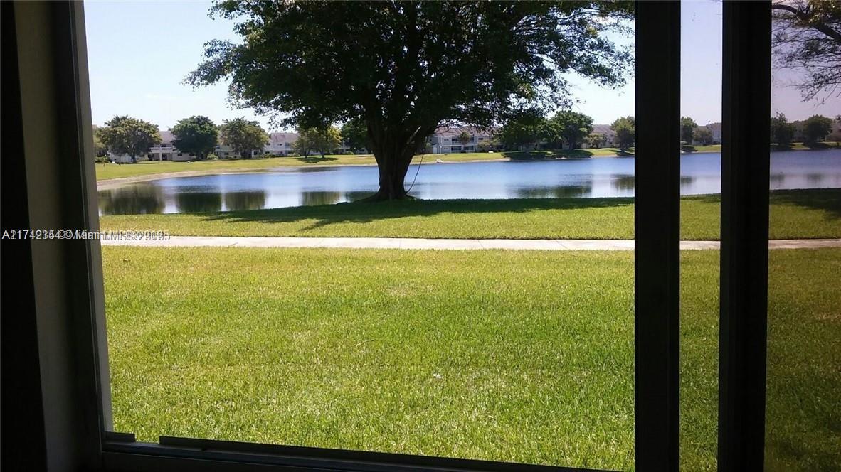 SUMMER LAKE - Residential