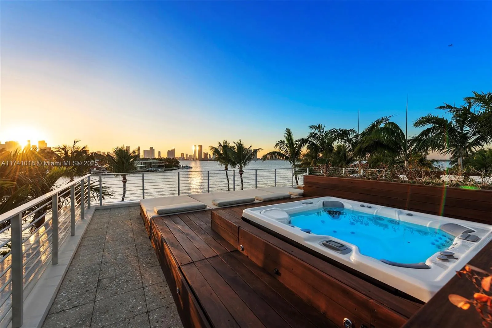 Miami Beach, Florida 33139, United States, 5 Bedrooms Bedrooms, ,6 BathroomsBathrooms,Residential,Active,6613