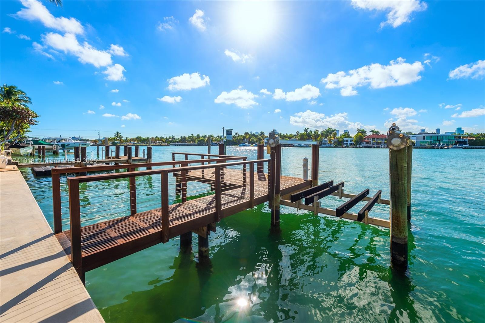 DI LIDO ISLAND - Residential
