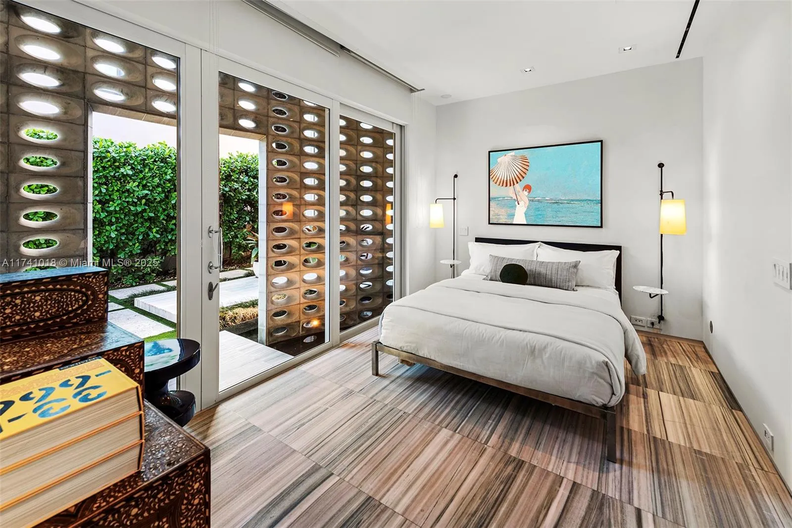 Miami Beach, Florida 33139, United States, 5 Bedrooms Bedrooms, ,6 BathroomsBathrooms,Residential,Active,6613