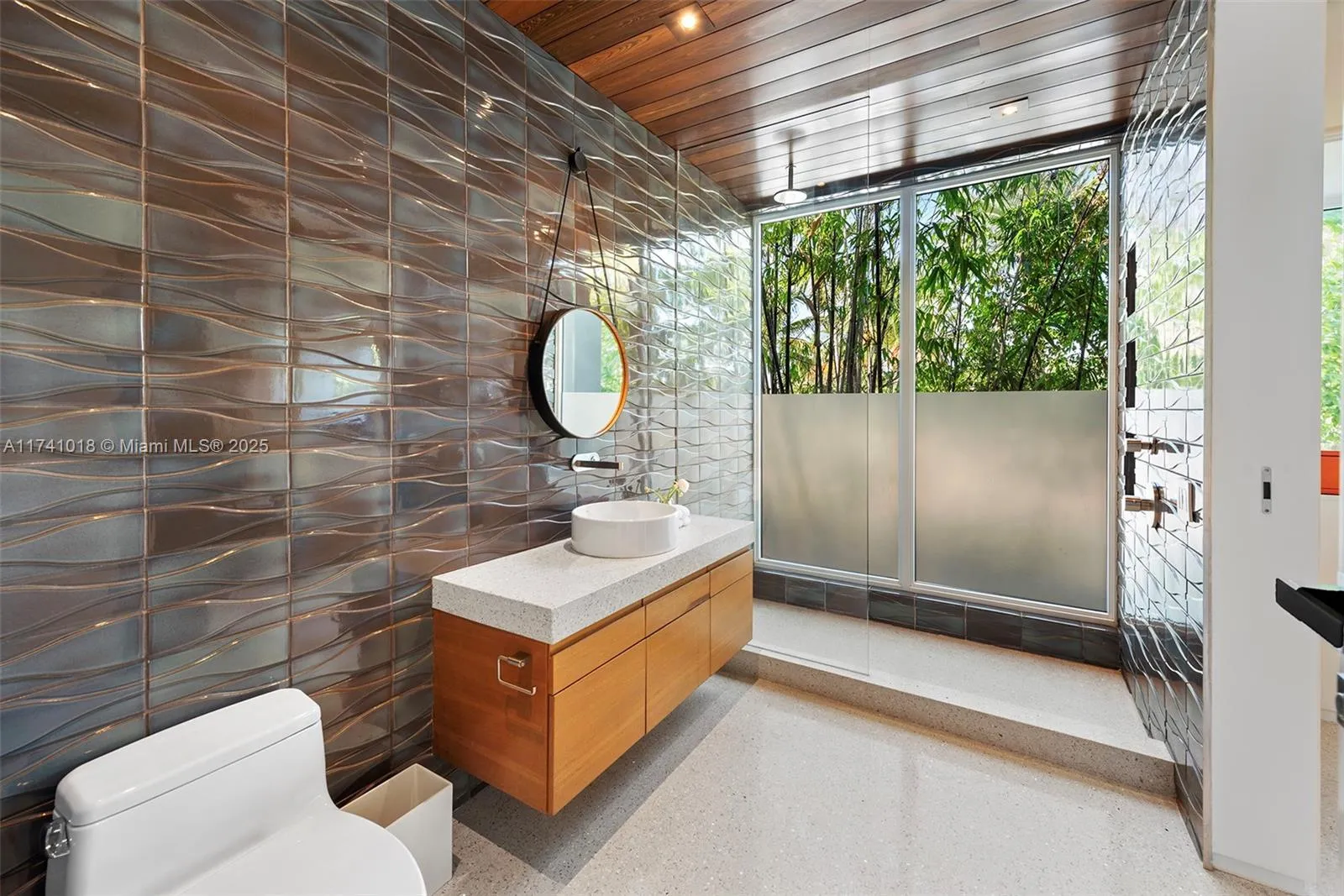 Miami Beach, Florida 33139, United States, 5 Bedrooms Bedrooms, ,6 BathroomsBathrooms,Residential,Active,6613