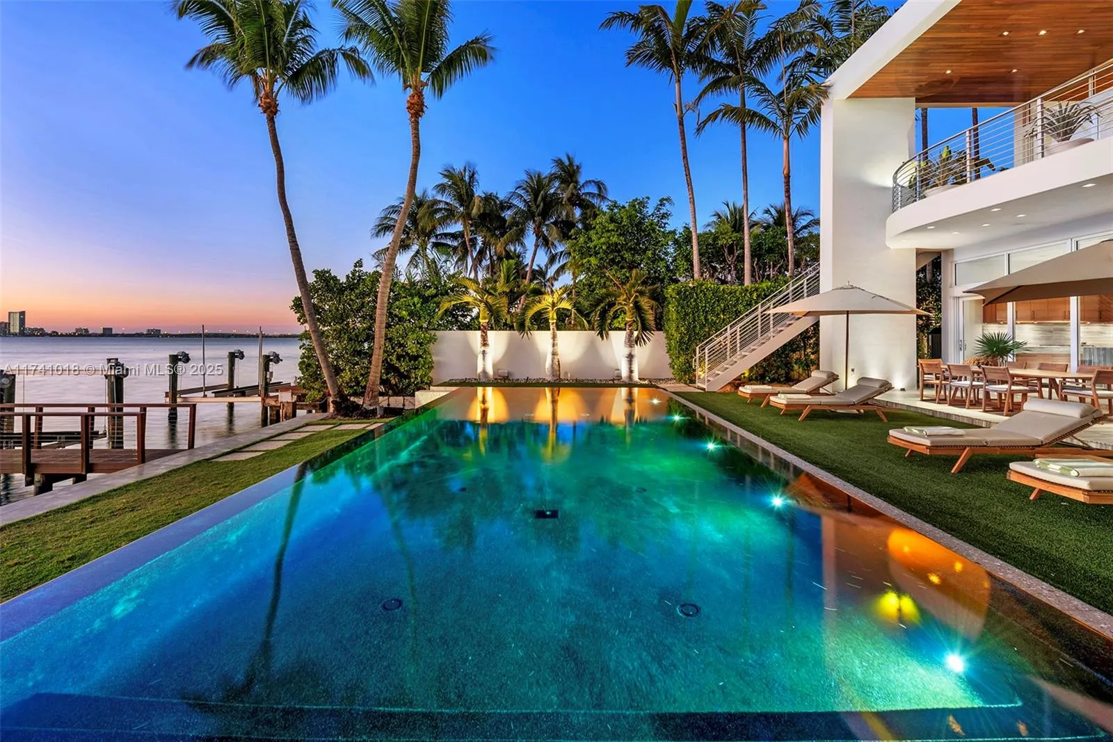 Miami Beach, Florida 33139, United States, 5 Bedrooms Bedrooms, ,6 BathroomsBathrooms,Residential,Active,6613