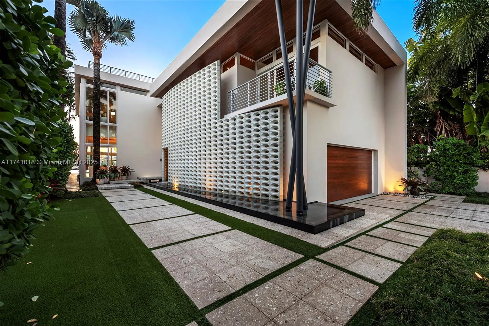 Miami Beach, Florida 33139, United States, 5 Bedrooms Bedrooms, ,6 BathroomsBathrooms,Residential,Active,6613