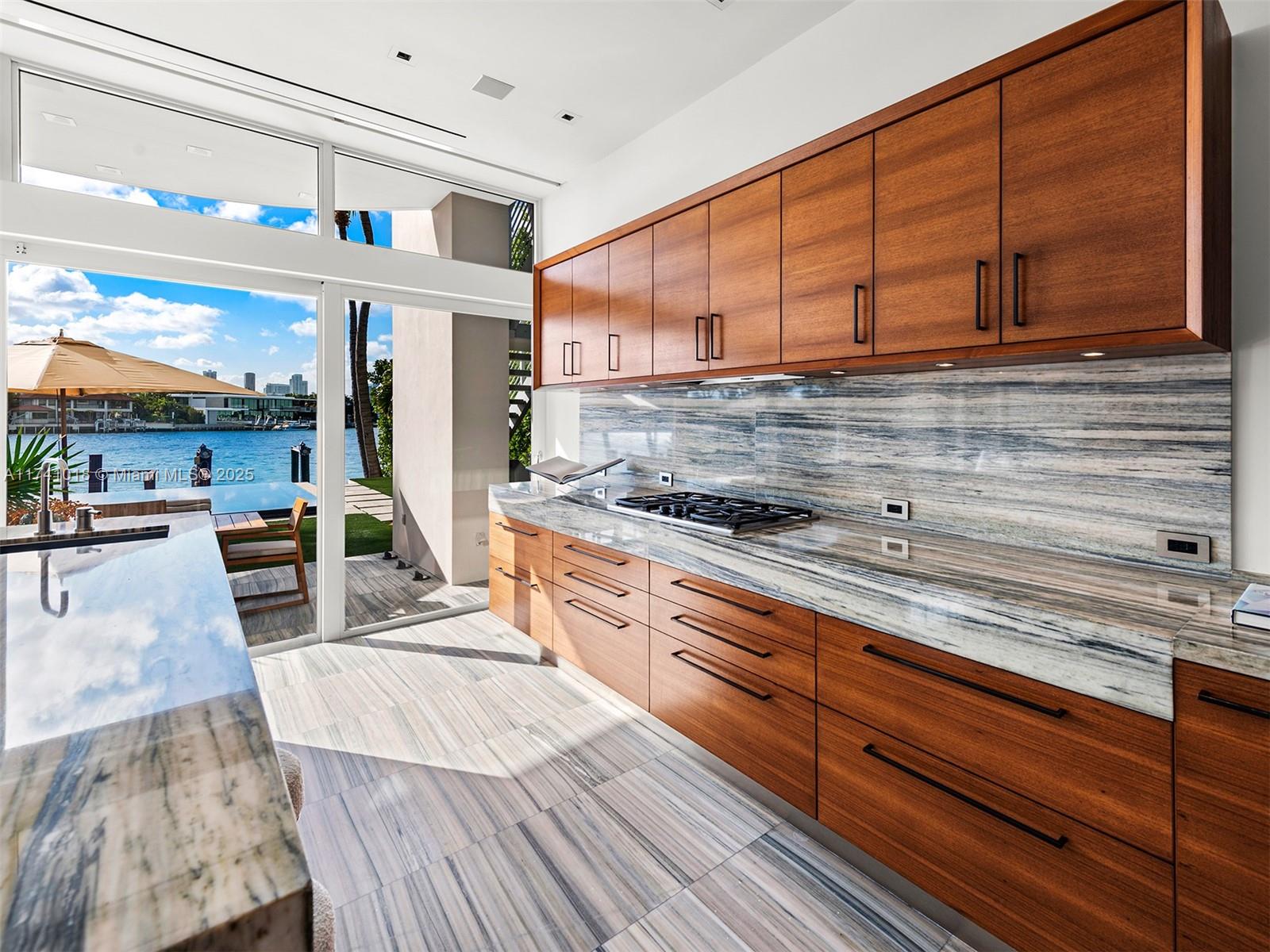 DI LIDO ISLAND - Residential