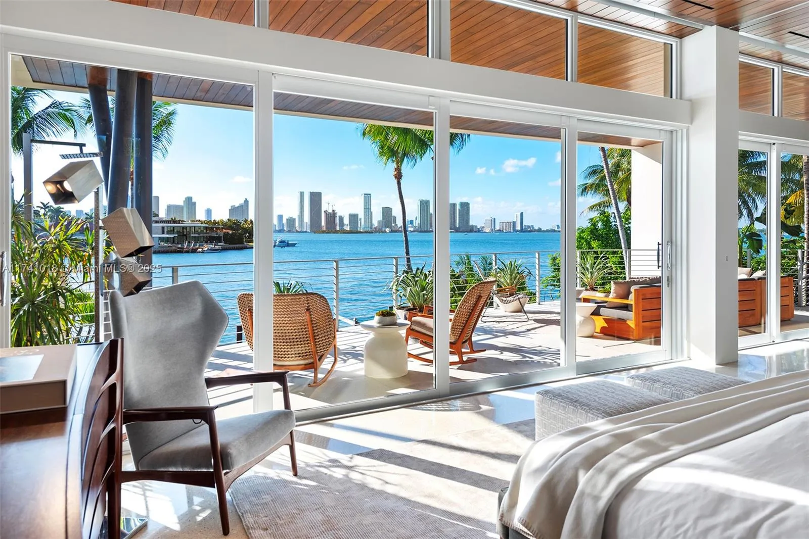 Miami Beach, Florida 33139, United States, 5 Bedrooms Bedrooms, ,6 BathroomsBathrooms,Residential,Active,6613