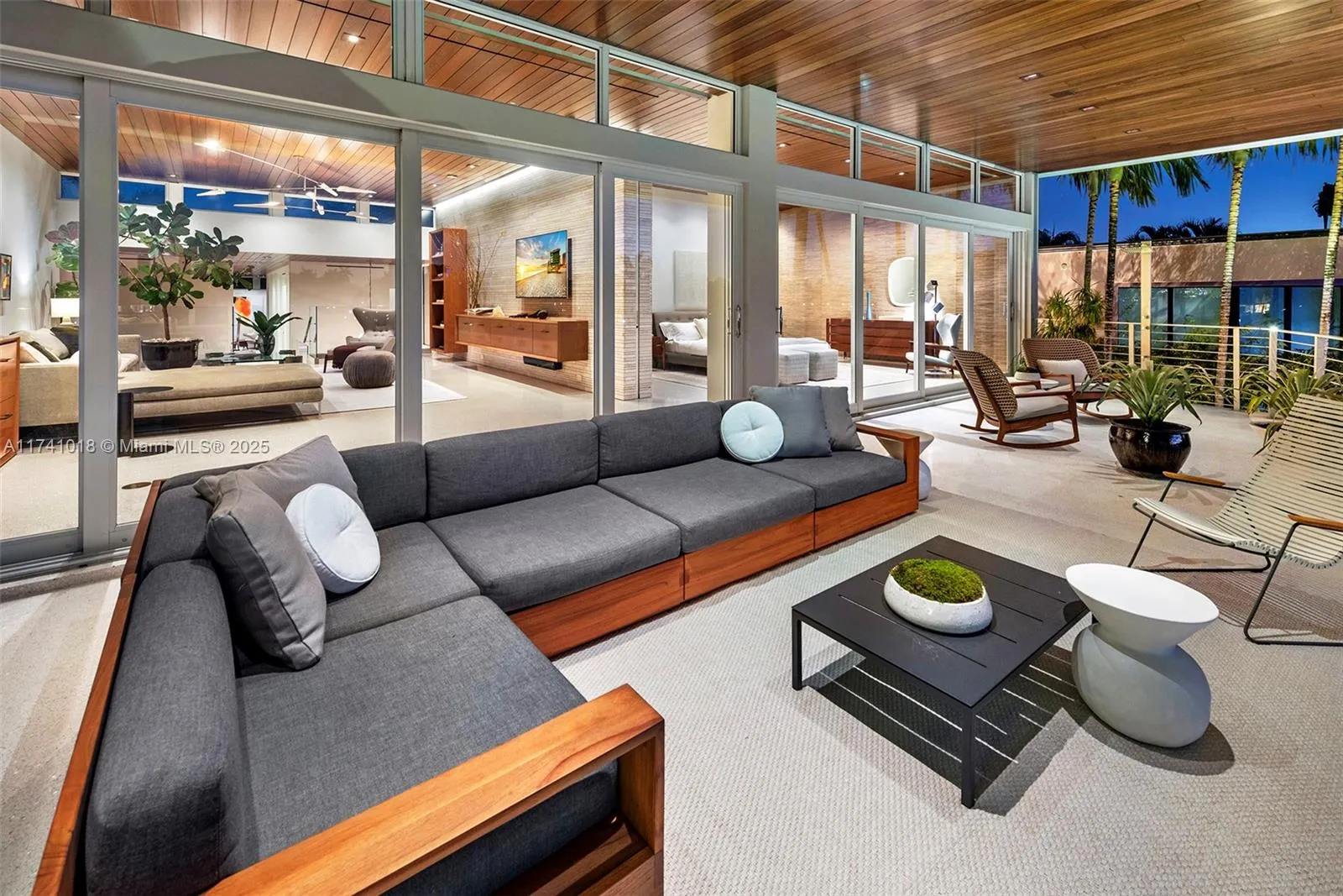 Miami Beach, Florida 33139, United States, 5 Bedrooms Bedrooms, ,6 BathroomsBathrooms,Residential,Active,6613