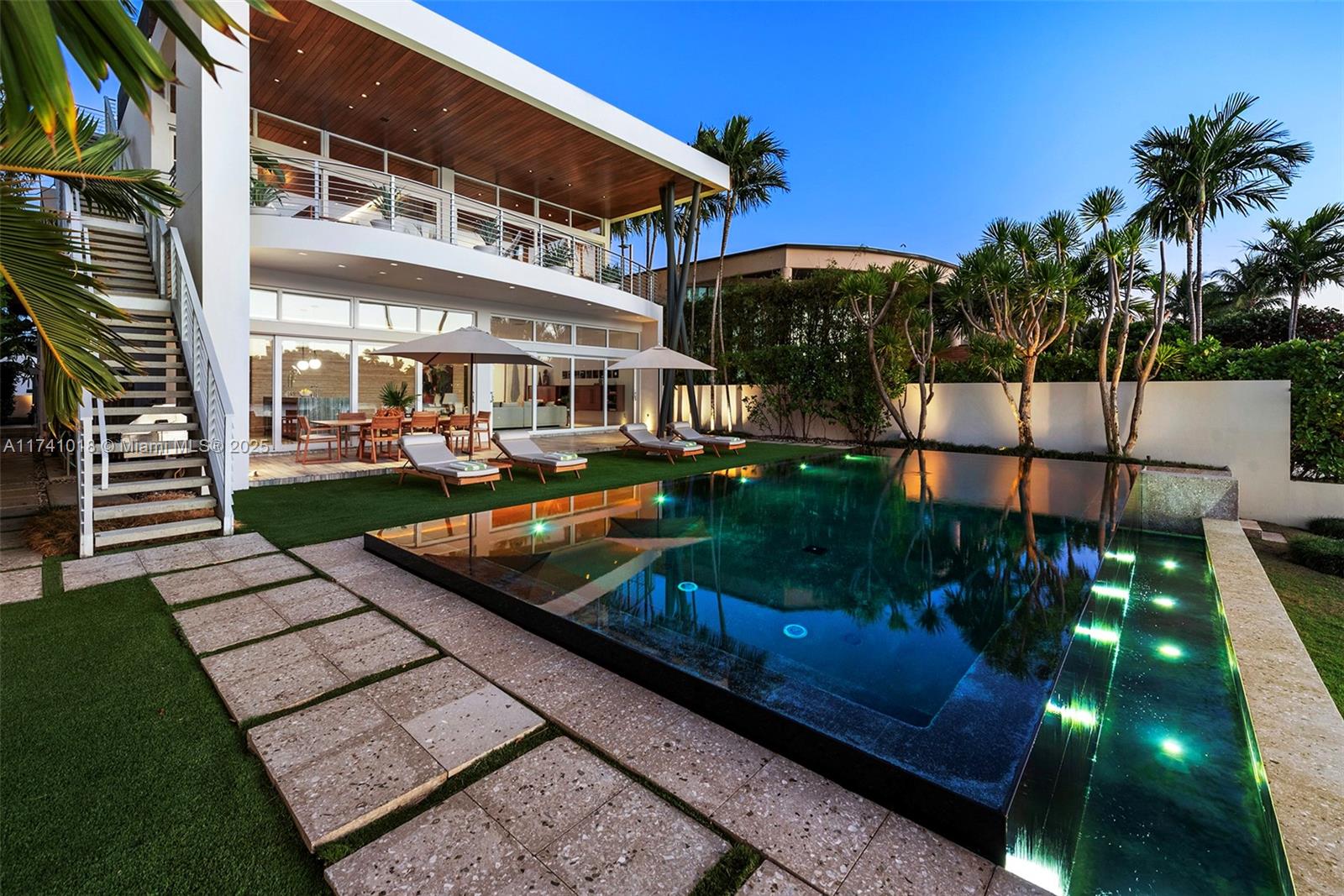 Property for Sale at 610 W Dilido Dr, Miami Beach, Miami-Dade County, Florida - Bedrooms: 5 
Bathrooms: 6  - $18,300,000