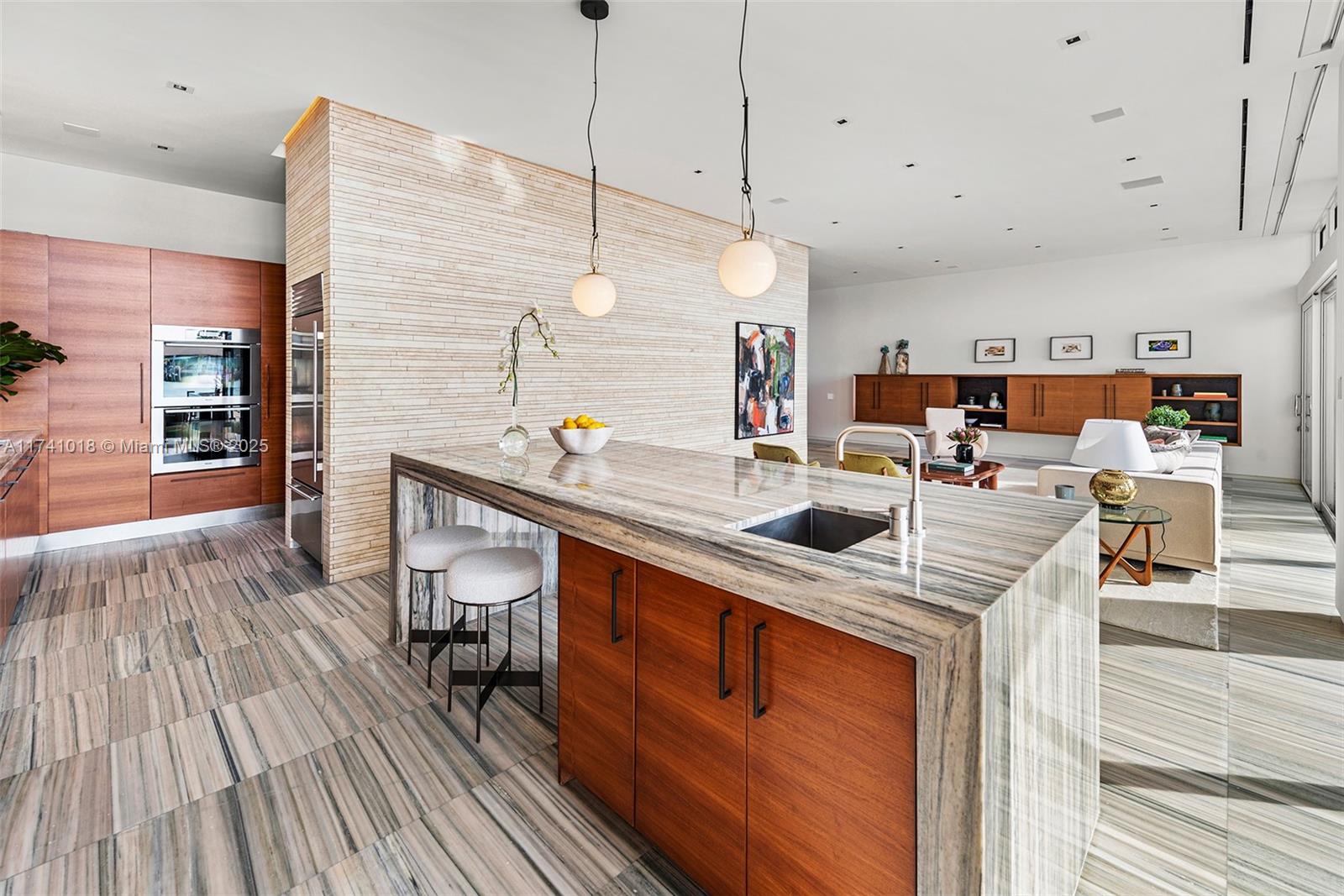 DI LIDO ISLAND - Residential