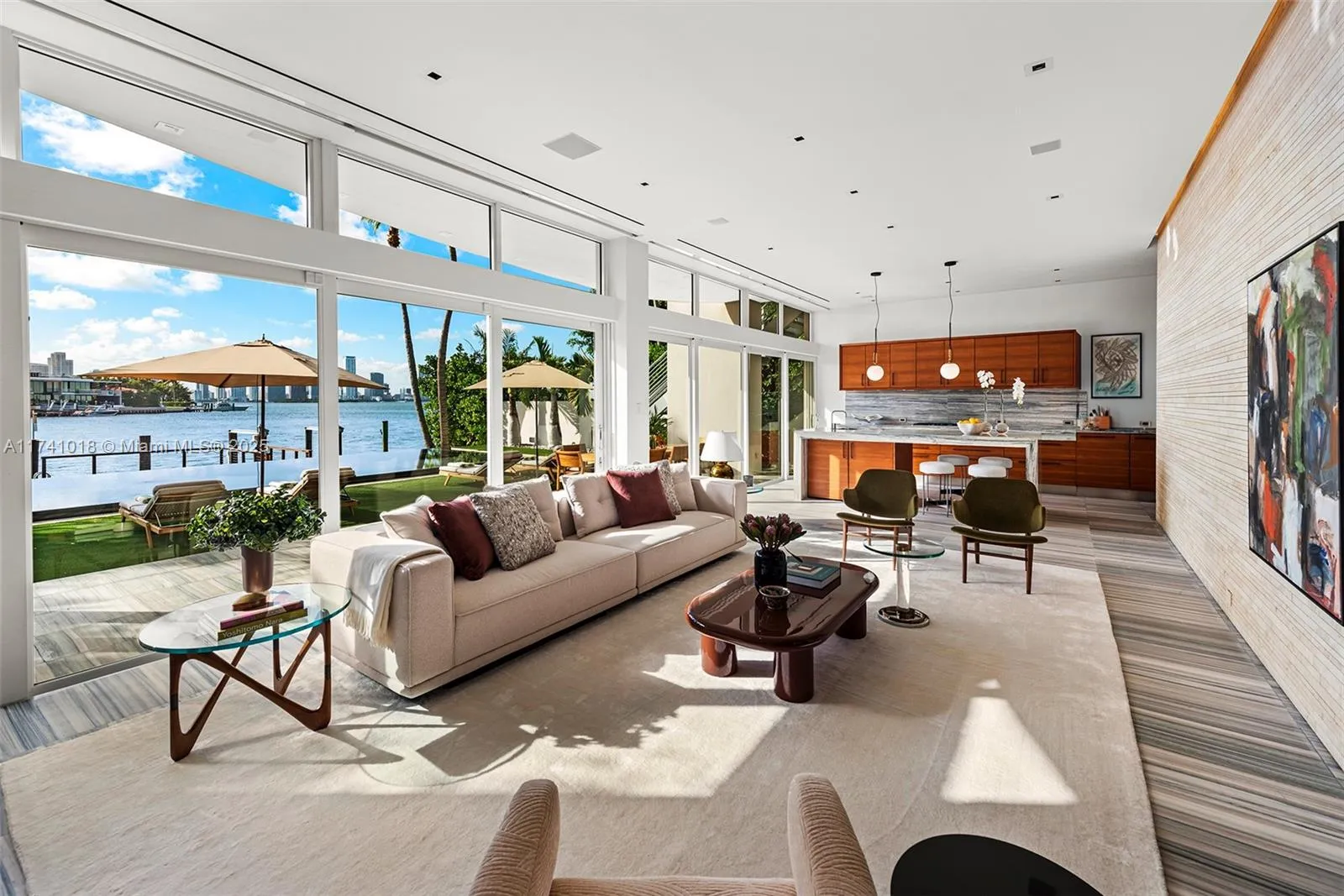 Miami Beach, Florida 33139, United States, 5 Bedrooms Bedrooms, ,6 BathroomsBathrooms,Residential,Active,6613