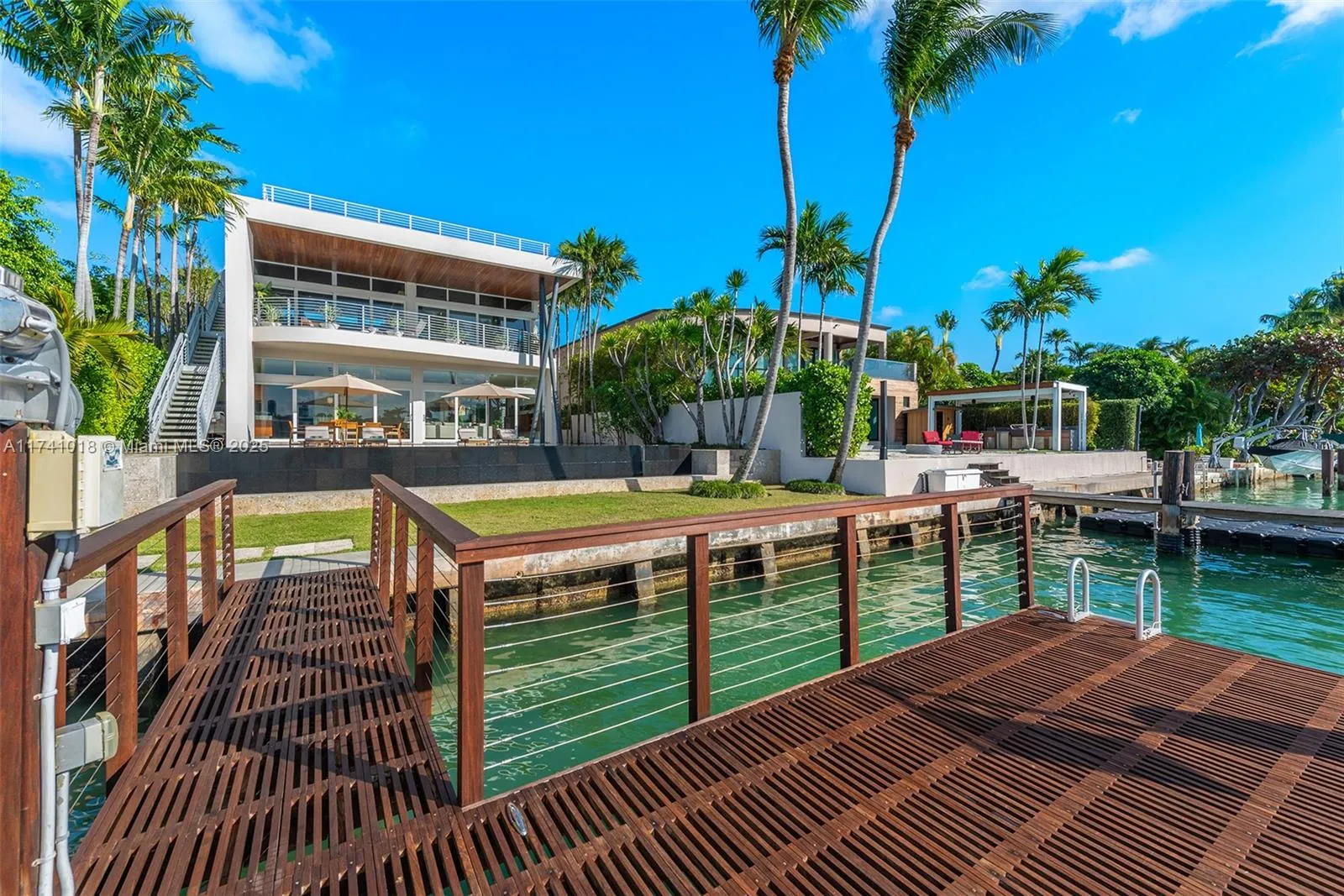 Miami Beach, Florida 33139, United States, 5 Bedrooms Bedrooms, ,6 BathroomsBathrooms,Residential,Active,6613