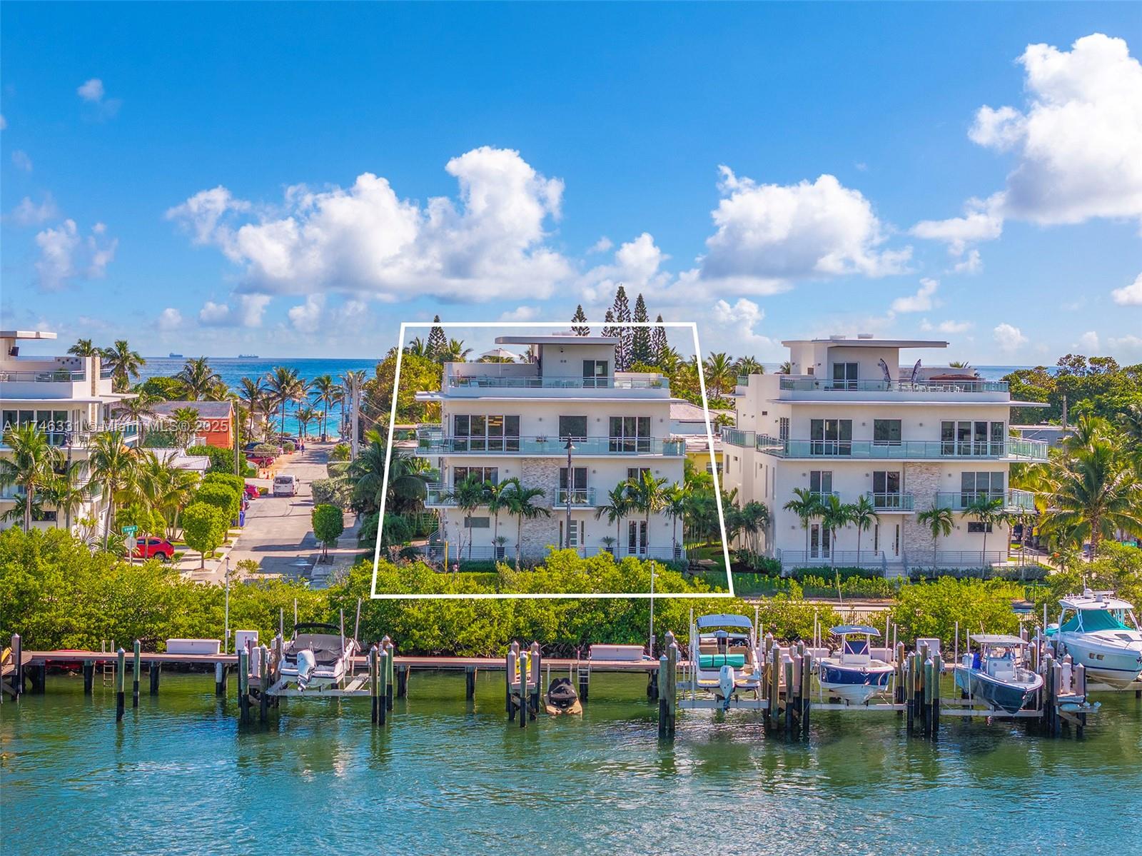 Property for Sale at 350 Desoto St, Hollywood, Broward County, Florida - Bedrooms: 4 
Bathrooms: 4  - $3,795,000