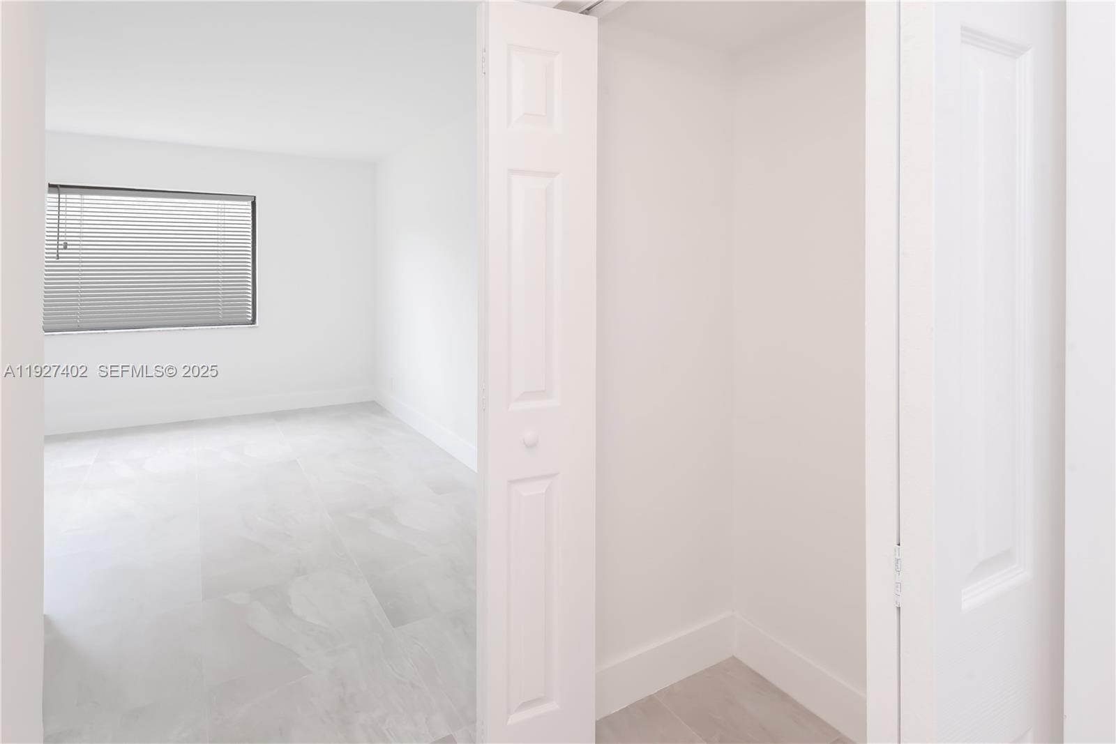 GARDENS AT BONAVENTURE 14 - Residential Lease