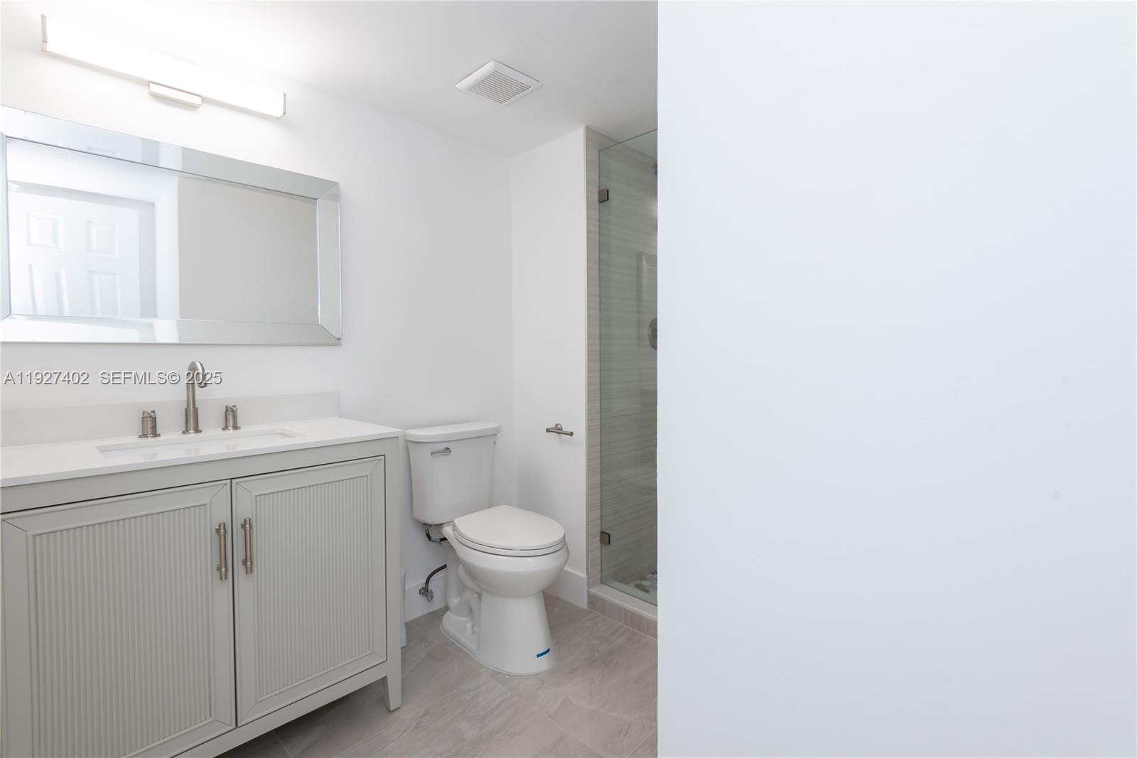 GARDENS AT BONAVENTURE 14 - Residential Lease