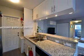 820 3rd St 14