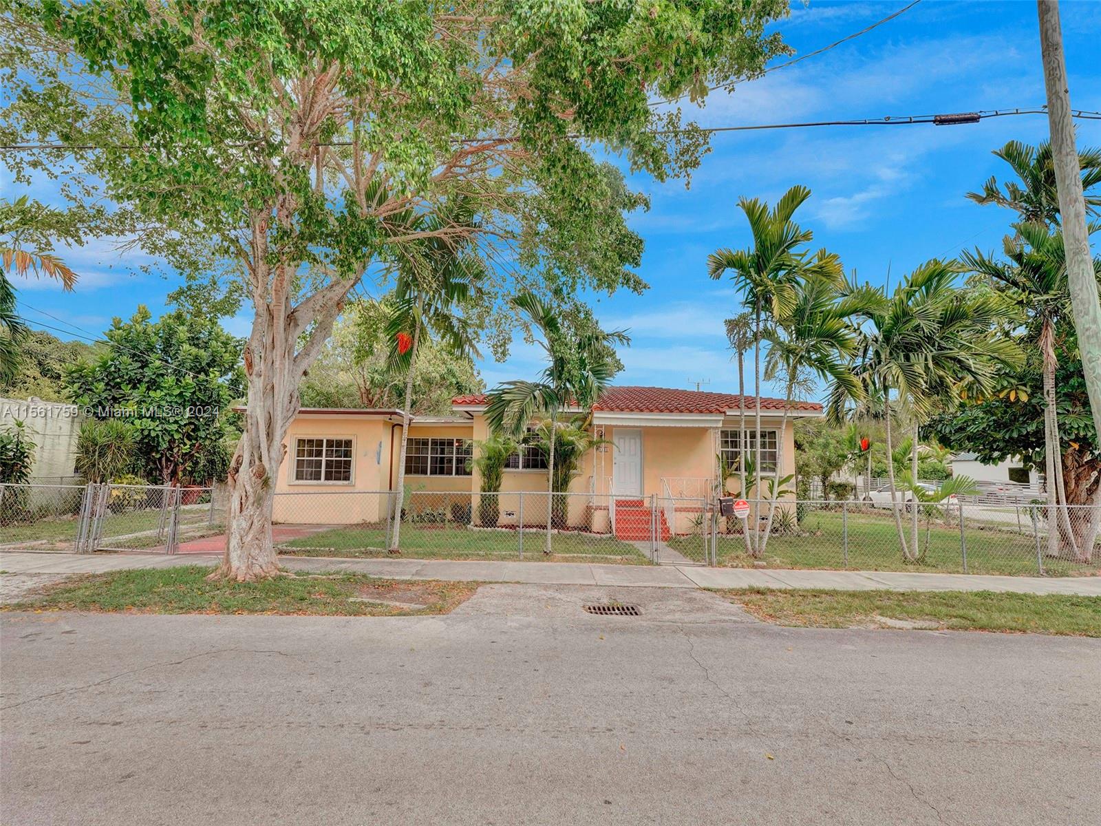 Property for Sale at 1121 Sw 36th Ave, Miami, Broward County, Florida - Bedrooms: 4 
Bathrooms: 2  - $1,250,000
