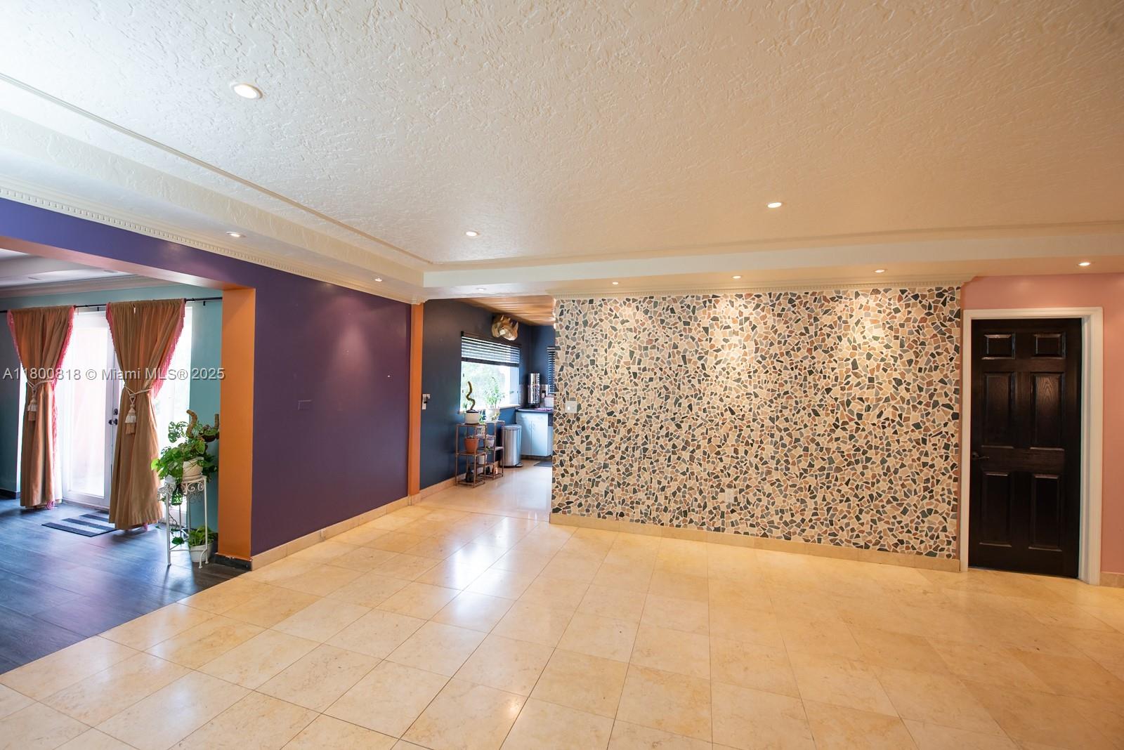 PANULETA GARDENS - Residential