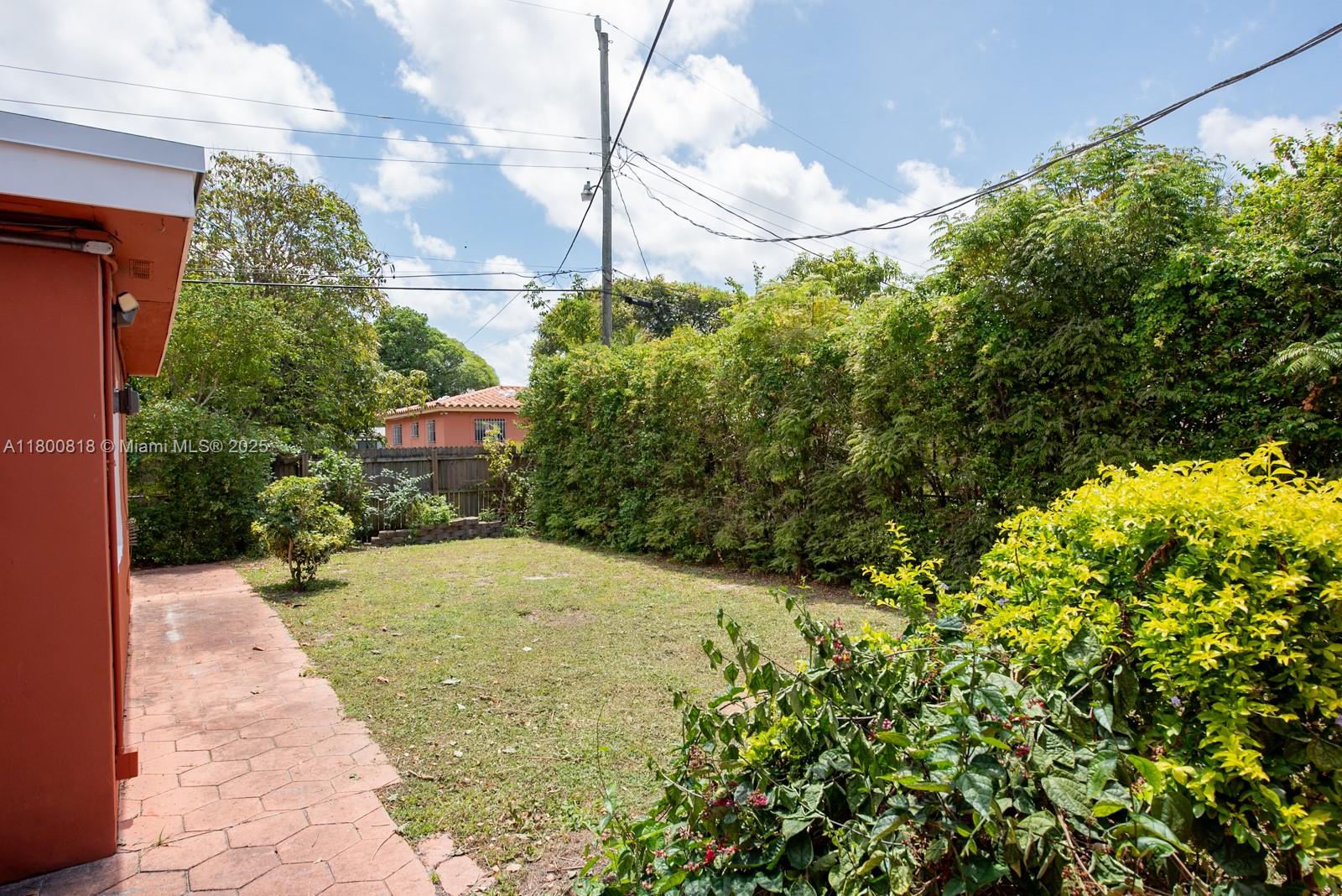 PANULETA GARDENS - Residential