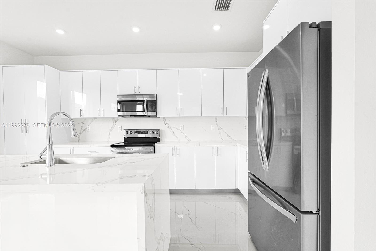 CHLOE ESTATES - Residential