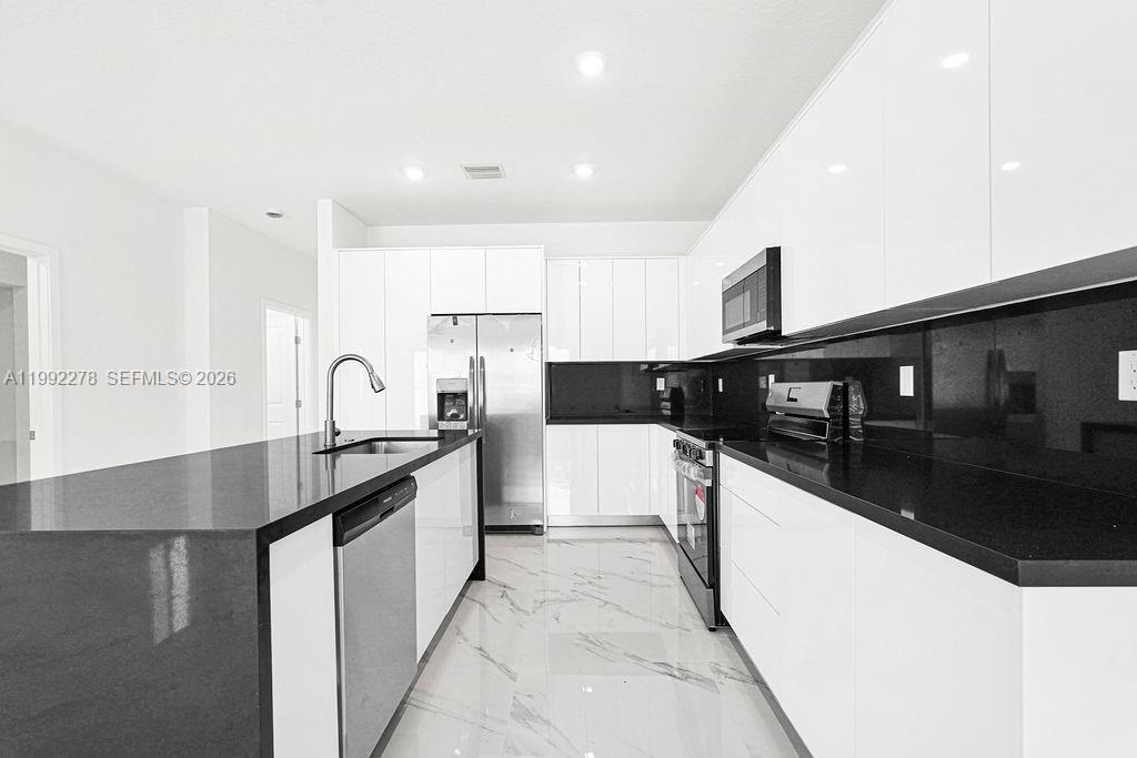 CHLOE ESTATES - Residential