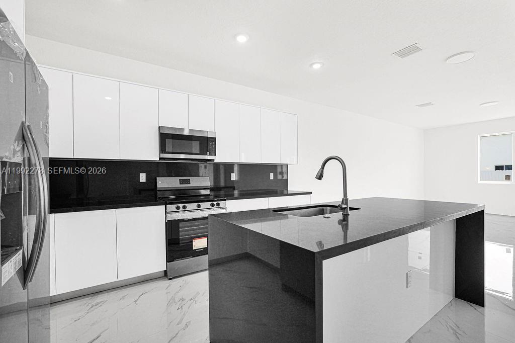 CHLOE ESTATES - Residential