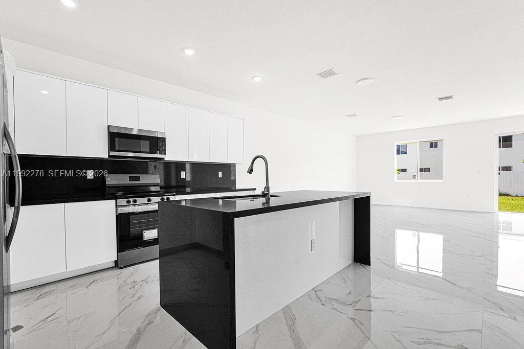 CHLOE ESTATES - Residential