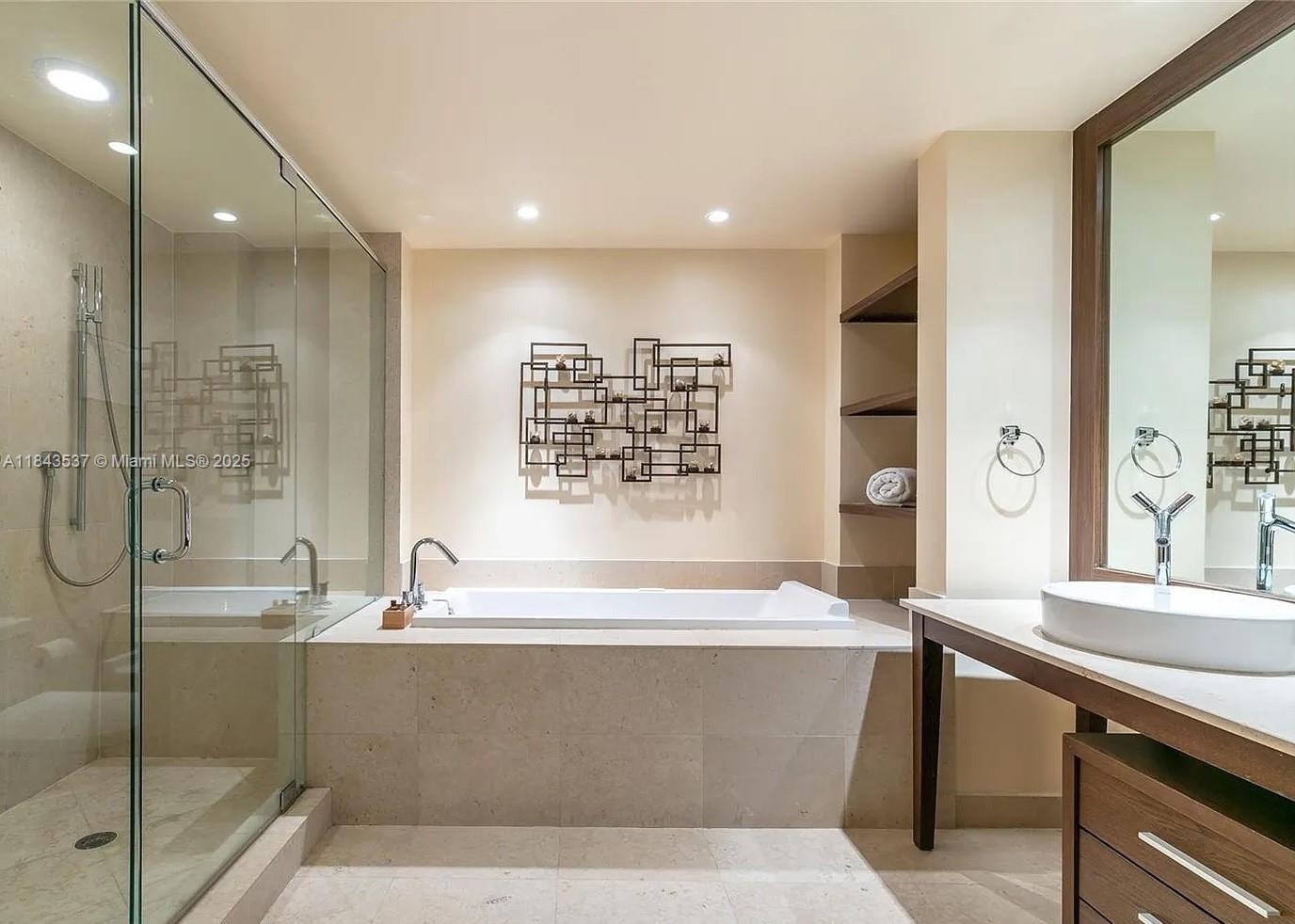 ICON BRICKELL NO TWO CONDO - Residential