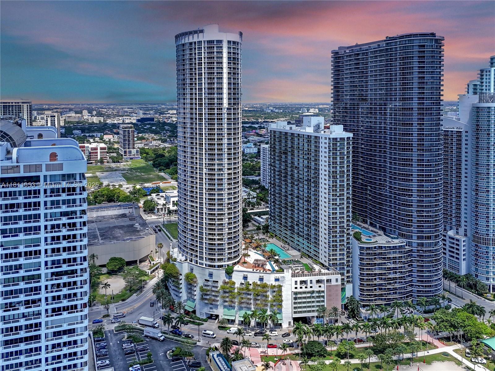 Property for Sale at 1750 N Bayshore Dr 5214, Miami, Broward County, Florida - Bedrooms: 2 
Bathrooms: 2  - $614,999