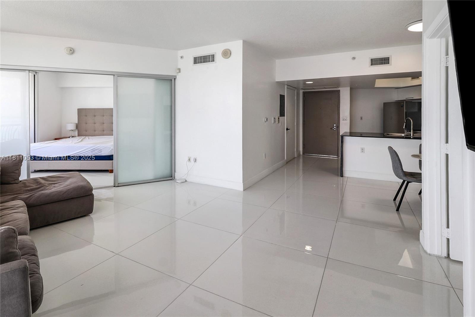 View photos, virtual tours, details... 1750 N Bayshore Dr 5214