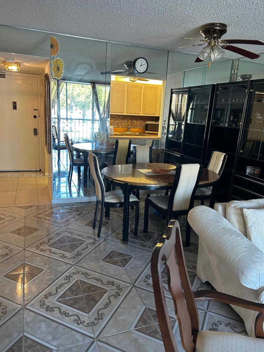 CONDOMINIUM 1 OF ENVIRON - Residential