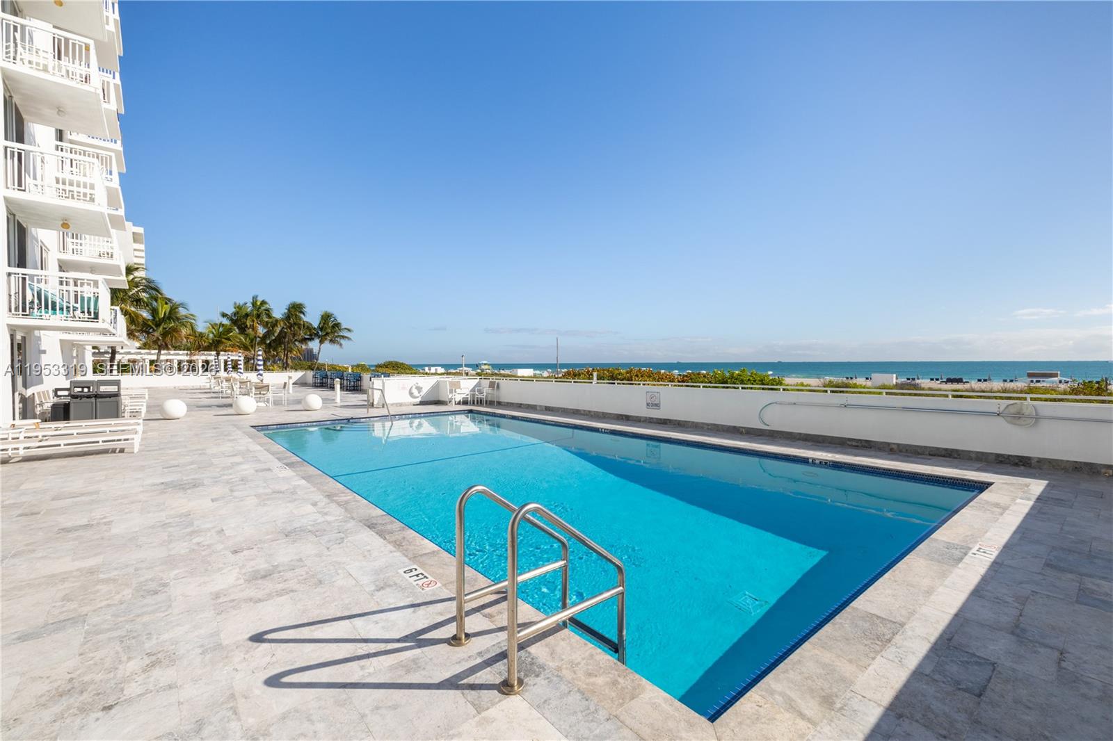 THE PRESIDENTIAL CONDO - Residential