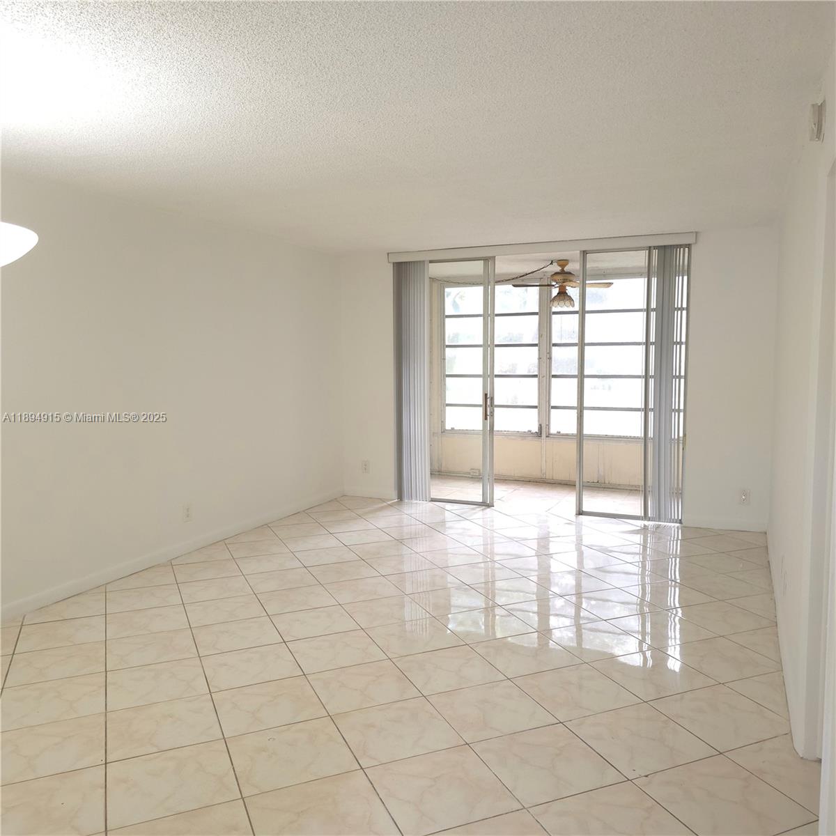 1st Floor: Beautiful, well-maintained, and upgraded 1 Bedroom & 1 1/2 Bathroom condo for rent in a great 55+ community in sunny Lauderdale Lakes, FL. Centrally located to the Turnpike/I-95 and shopping, medical offices, and restaurants. Completely remodeled Eat-in kitchen and bathrooms. Internet and water service included. Other amenities include a community room, billiards, restrooms, a heated pool, a hot tub, a sauna, a picnic/BBQ, and shuffleboard. Security cameras are throughout the complex.