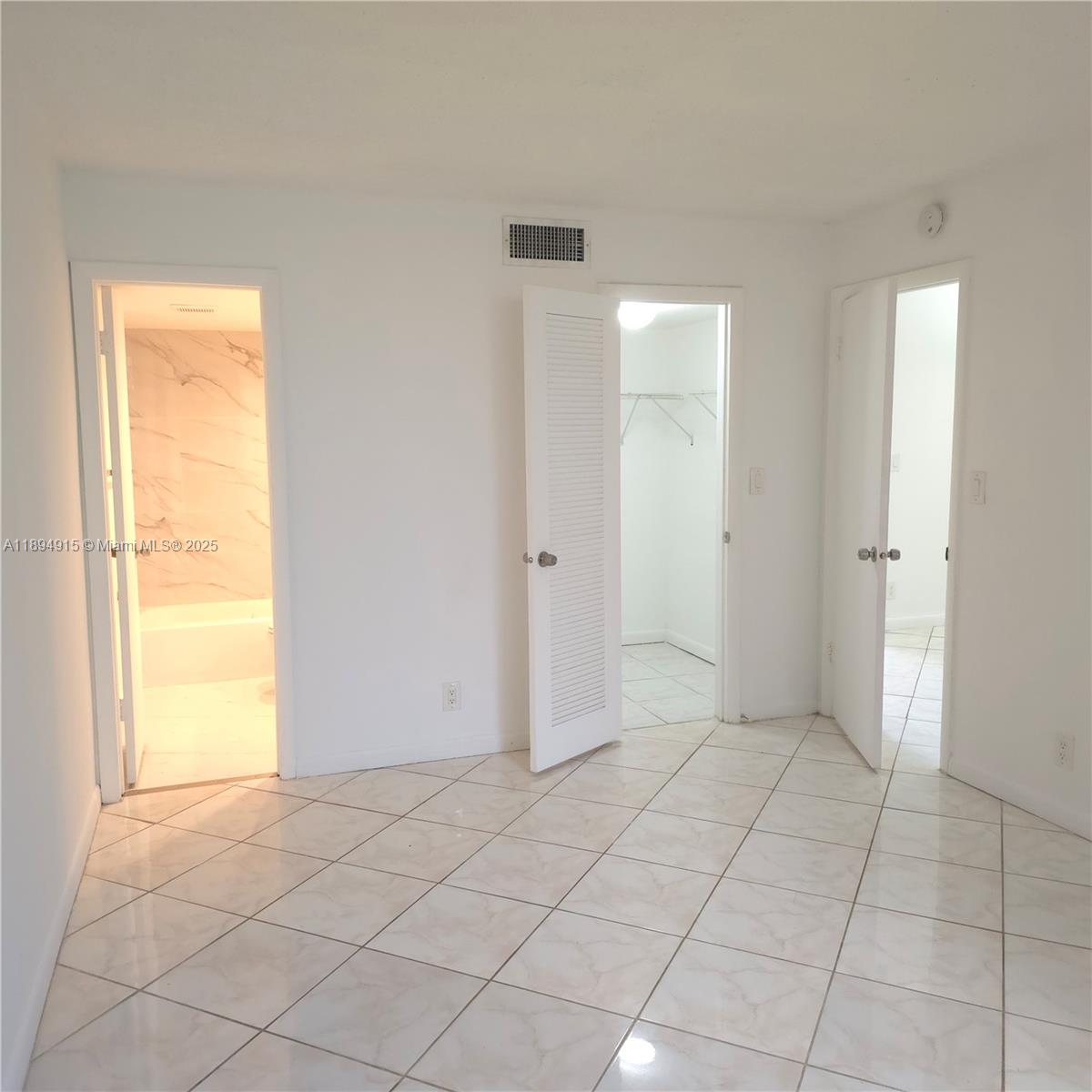 CYPRESS CHASE CONDO NO 5 - Residential Lease