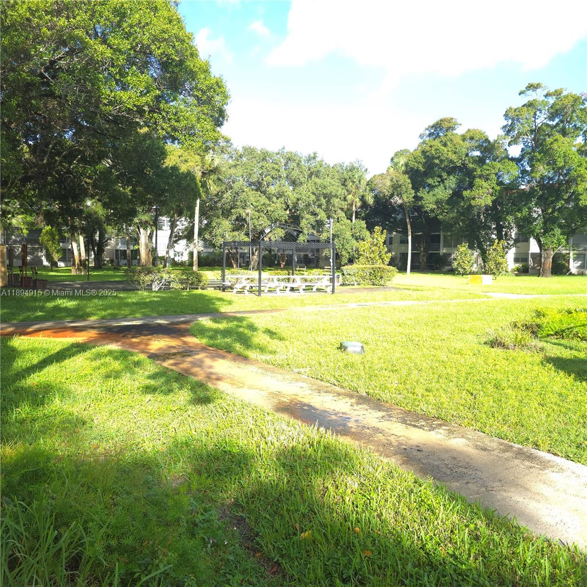 CYPRESS CHASE CONDO NO 5 - Residential Lease