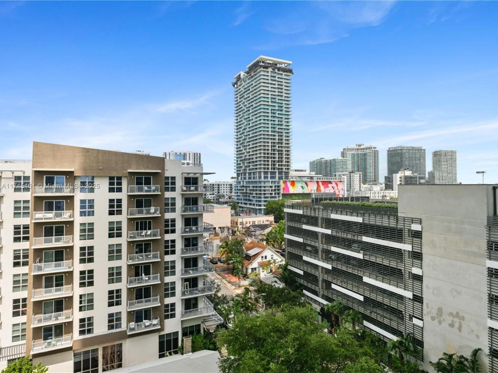 ICON BAY CONDO - Residential