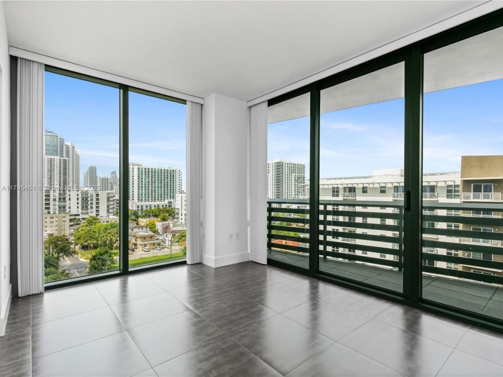ICON BAY CONDO - Residential