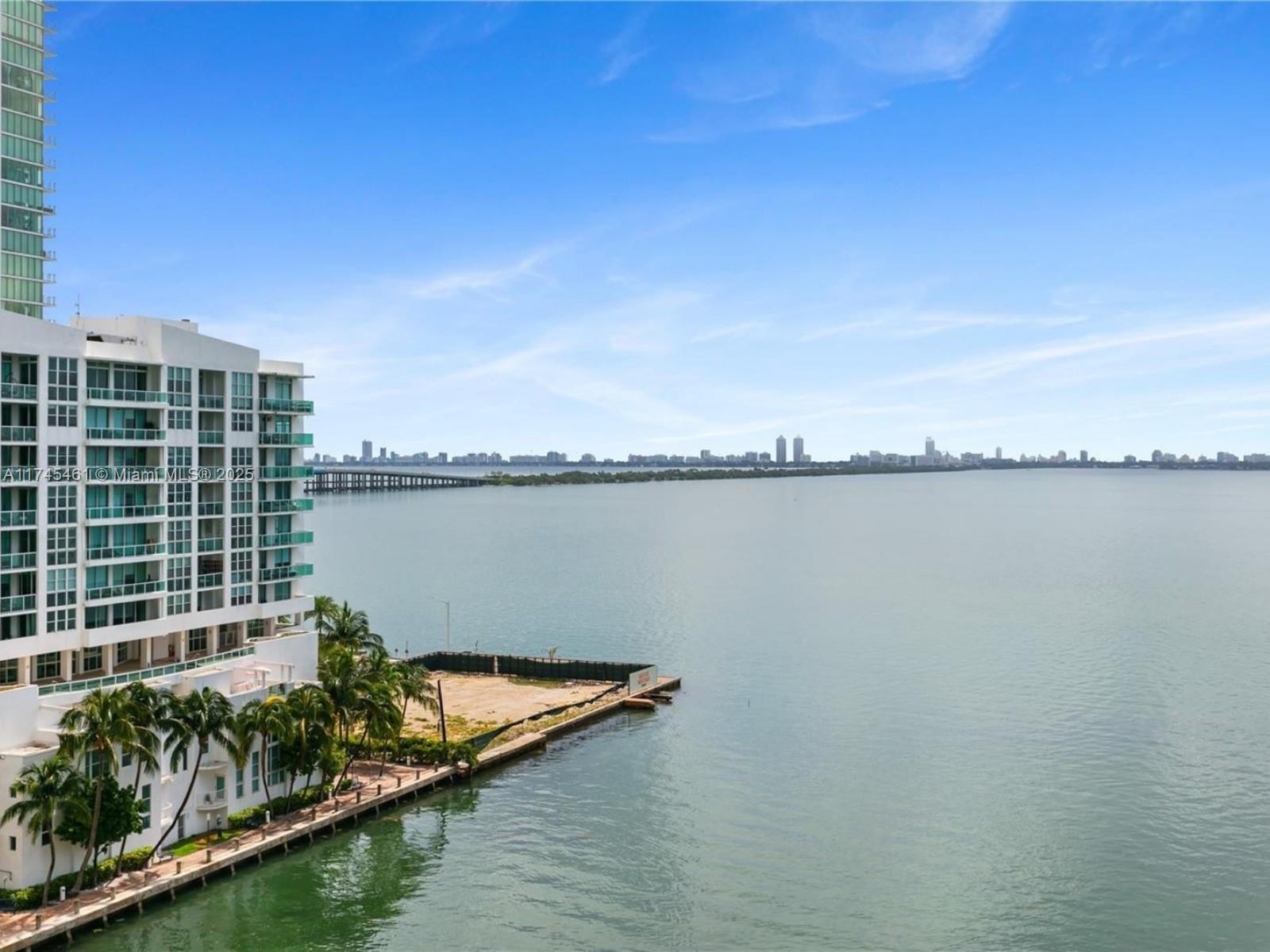 ICON BAY CONDO - Residential