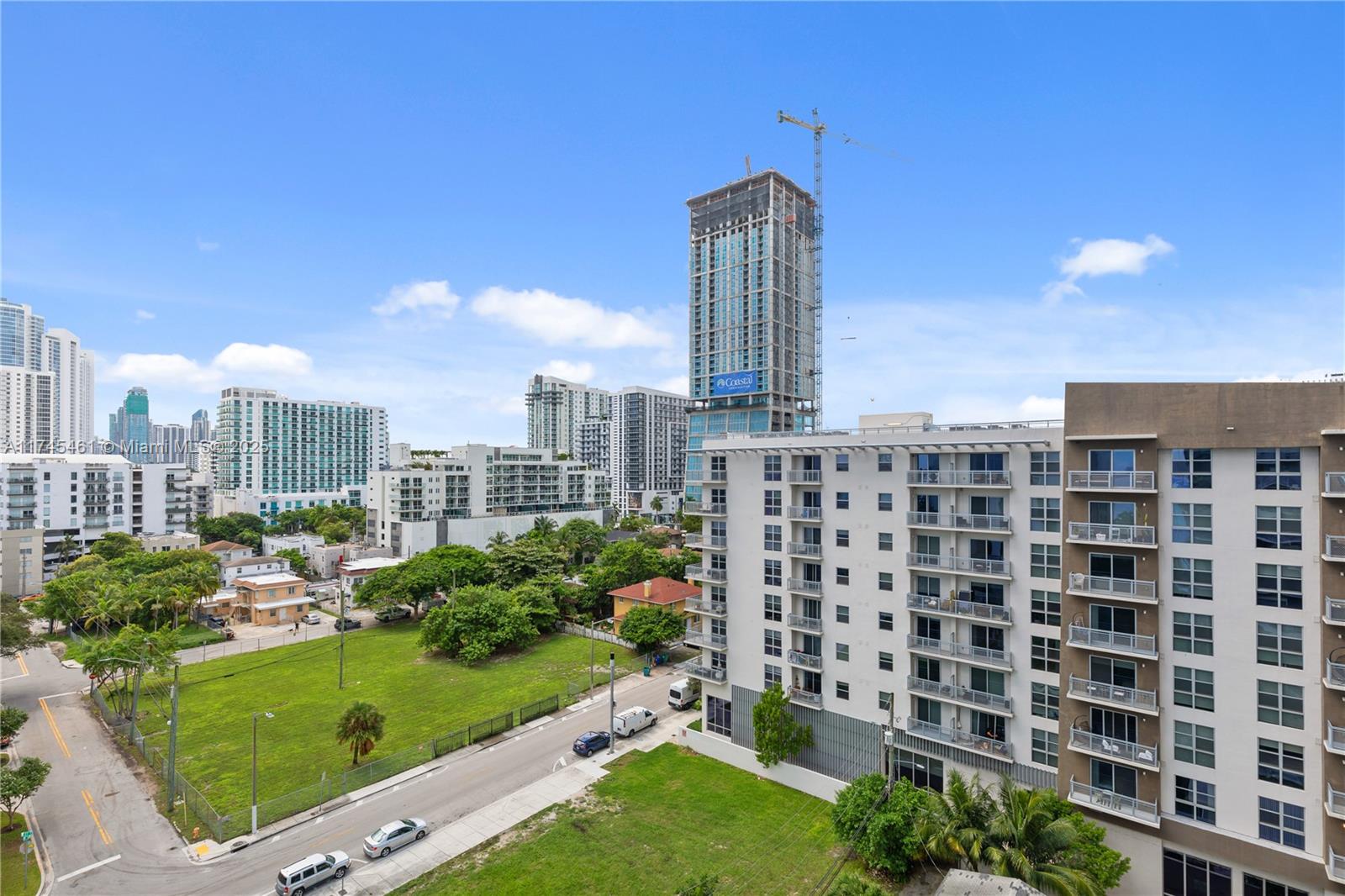 ICON BAY CONDO - Residential