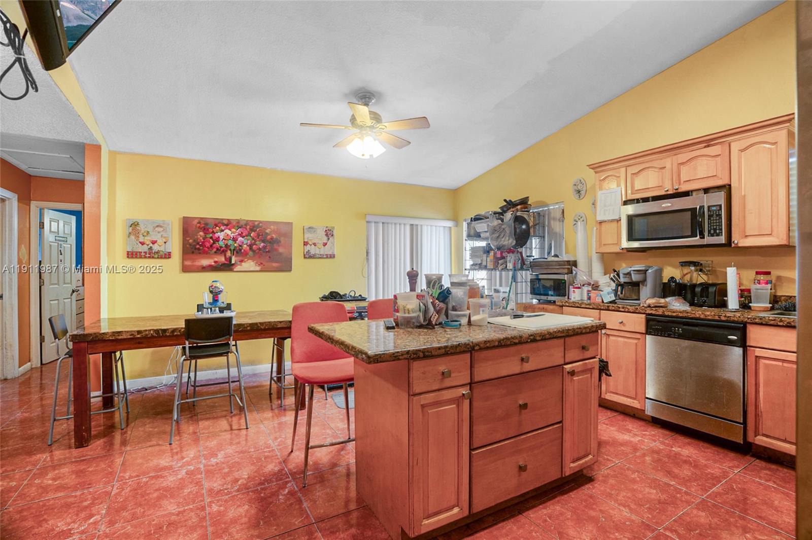 LAKESIDE AT THE HAMMOCKS - Residential