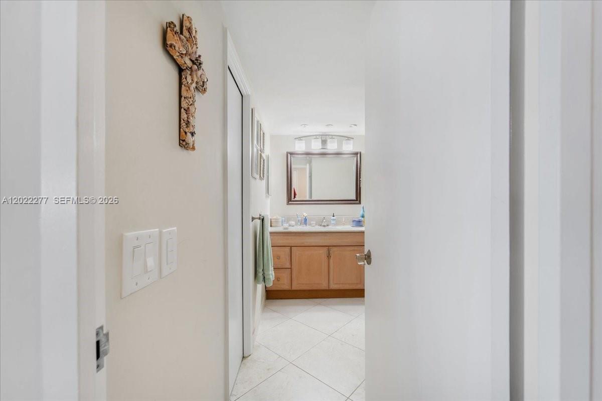 SKY HARBOUR EAST CONDO - Residential