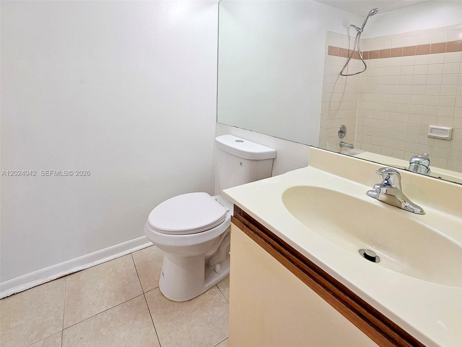 SUN VISTA GARDENS CONDO - Residential Lease