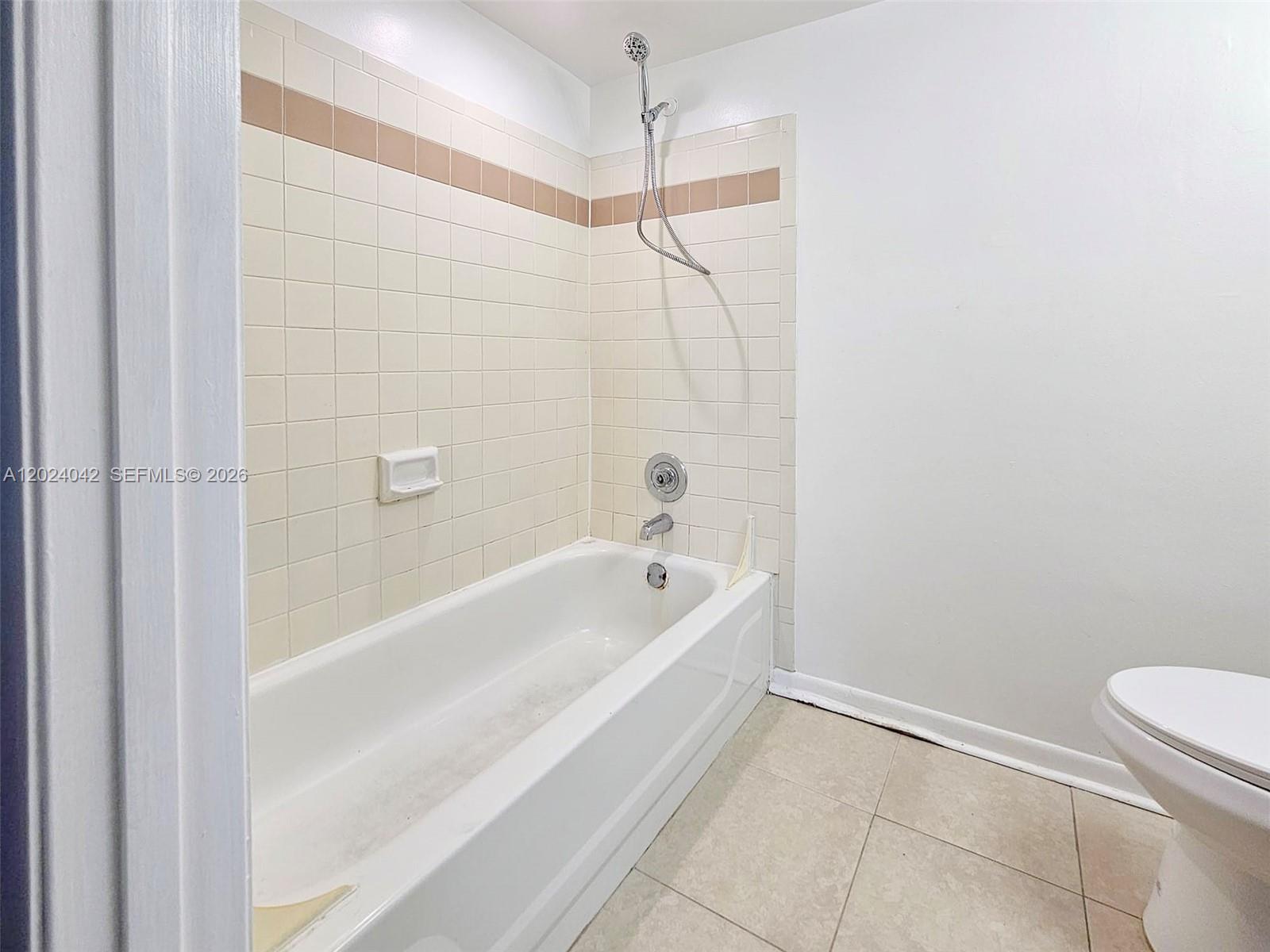 SUN VISTA GARDENS CONDO - Residential Lease