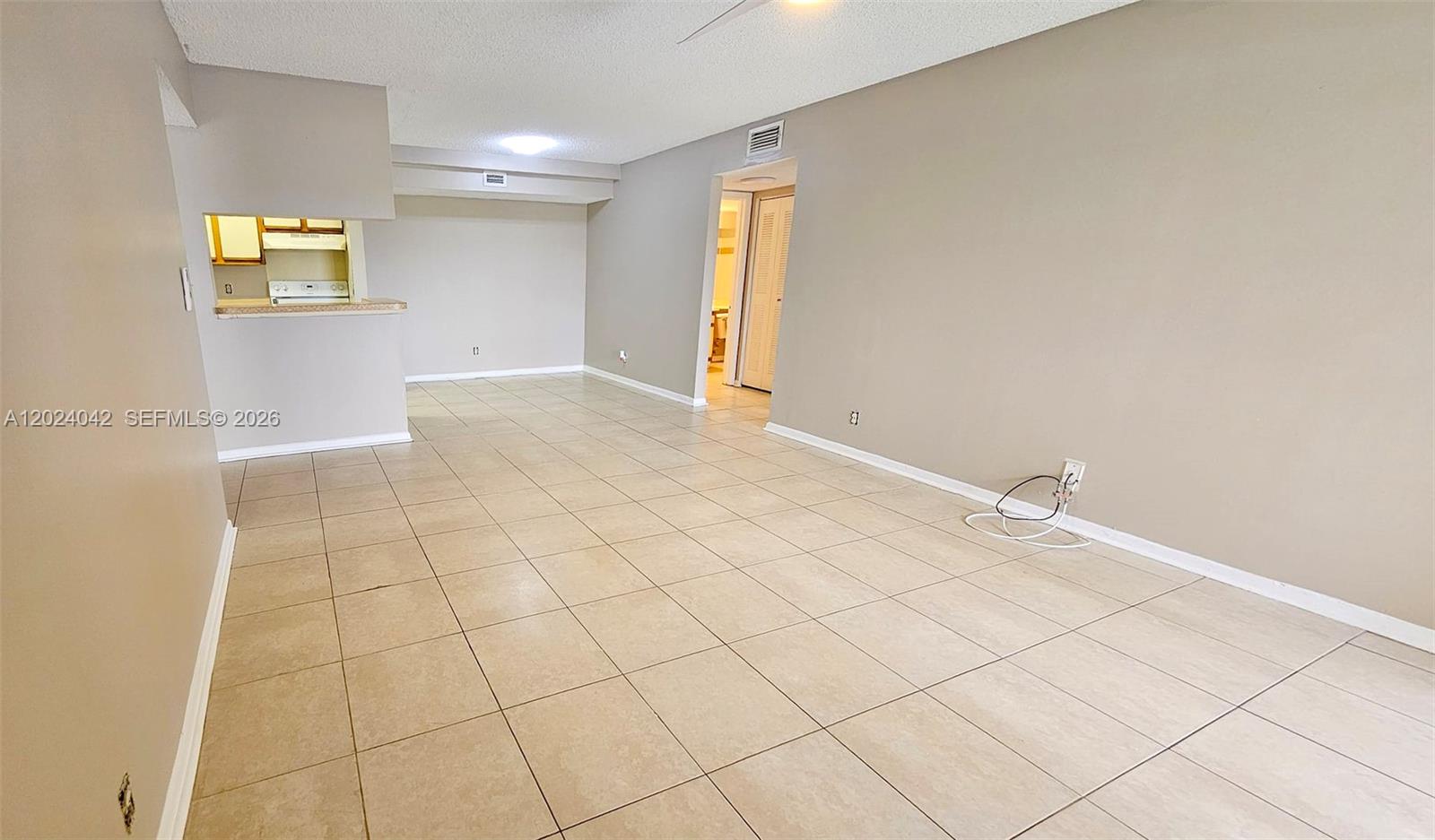 SUN VISTA GARDENS CONDO - Residential Lease