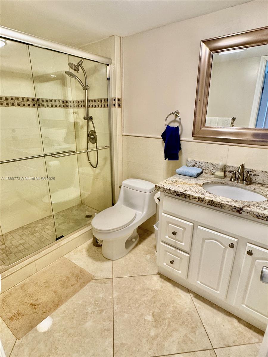 PLAZA TOWERS SOUTH CONDO - Residential Lease