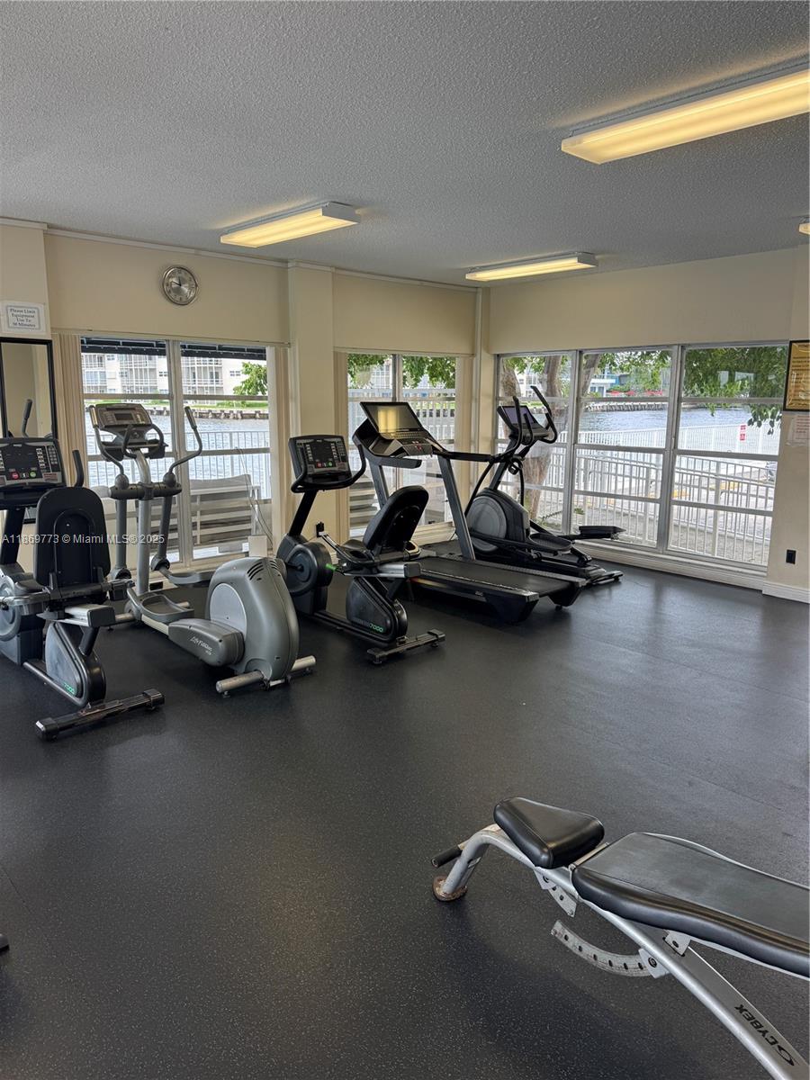 PLAZA TOWERS SOUTH CONDO - Residential Lease