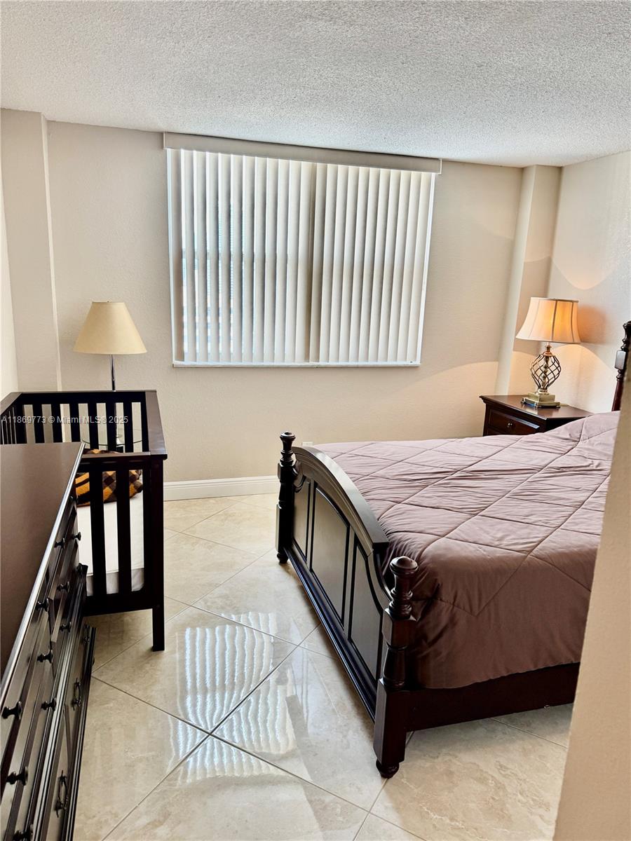 PLAZA TOWERS SOUTH CONDO - Residential Lease