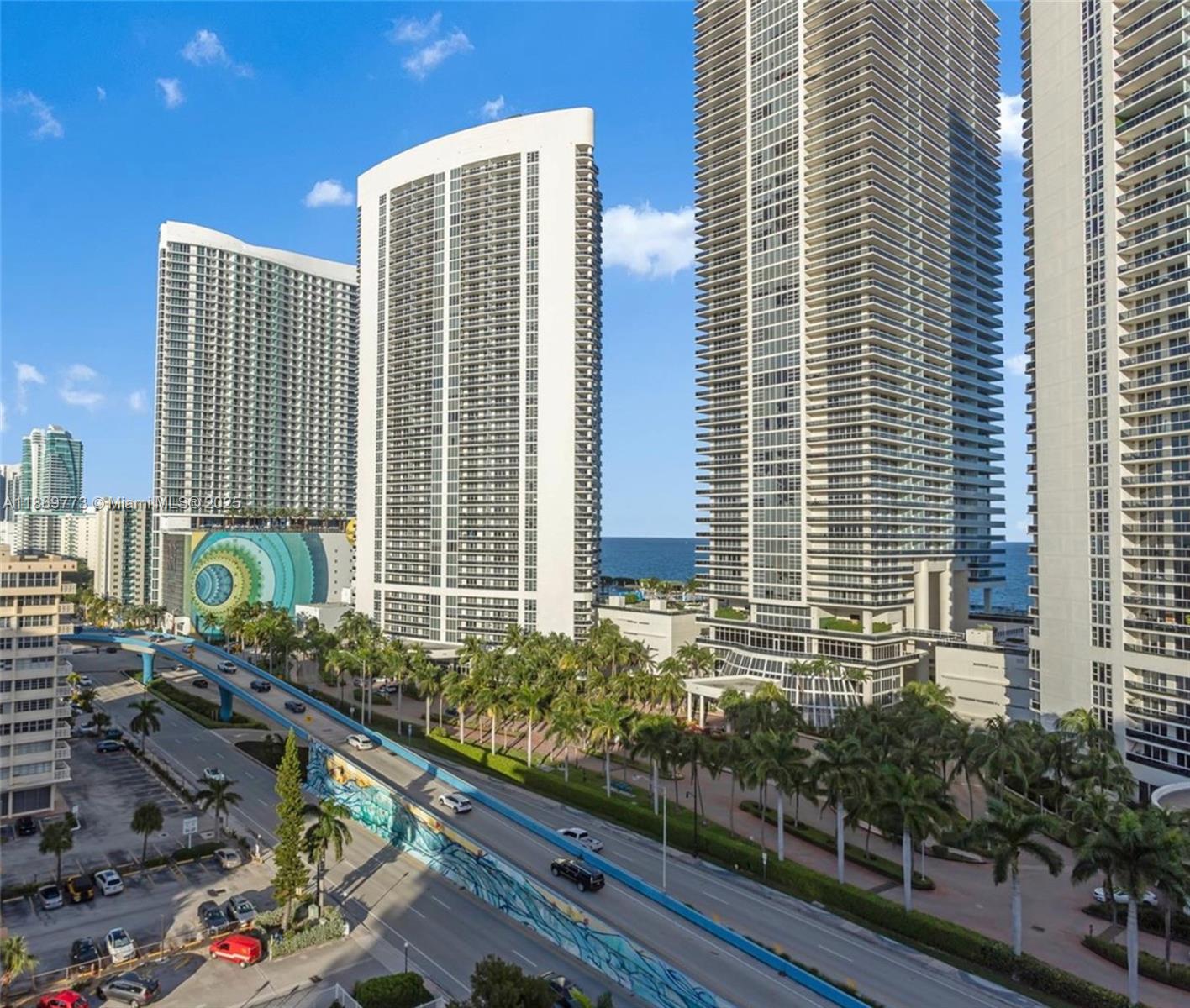 PLAZA TOWERS SOUTH CONDO - Residential Lease