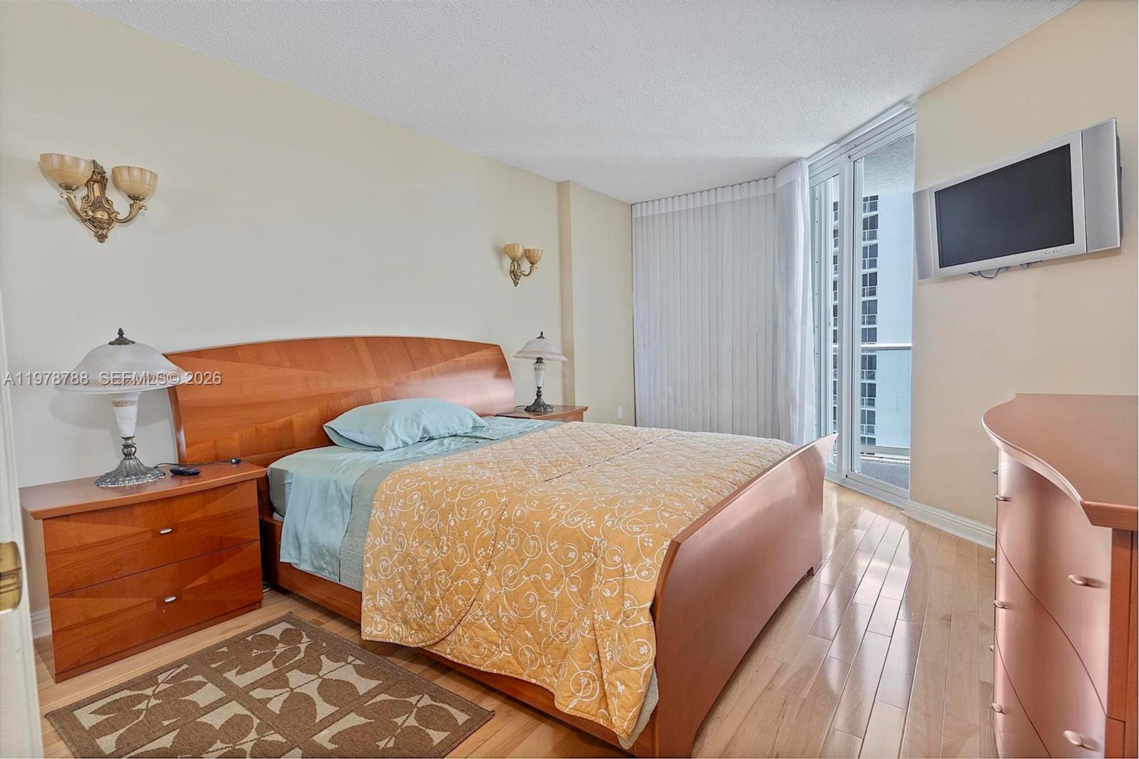 OCEANIA II CONDO - Residential
