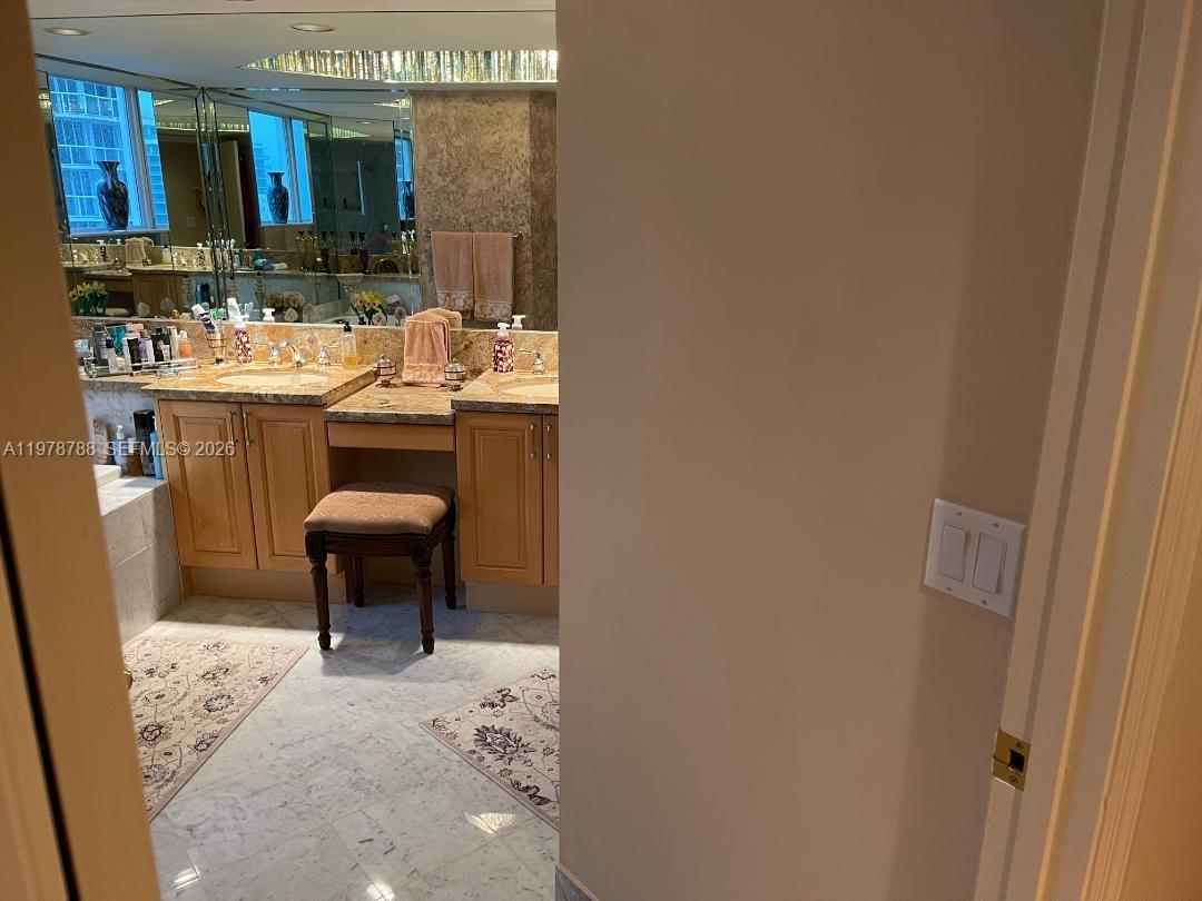 OCEANIA II CONDO - Residential